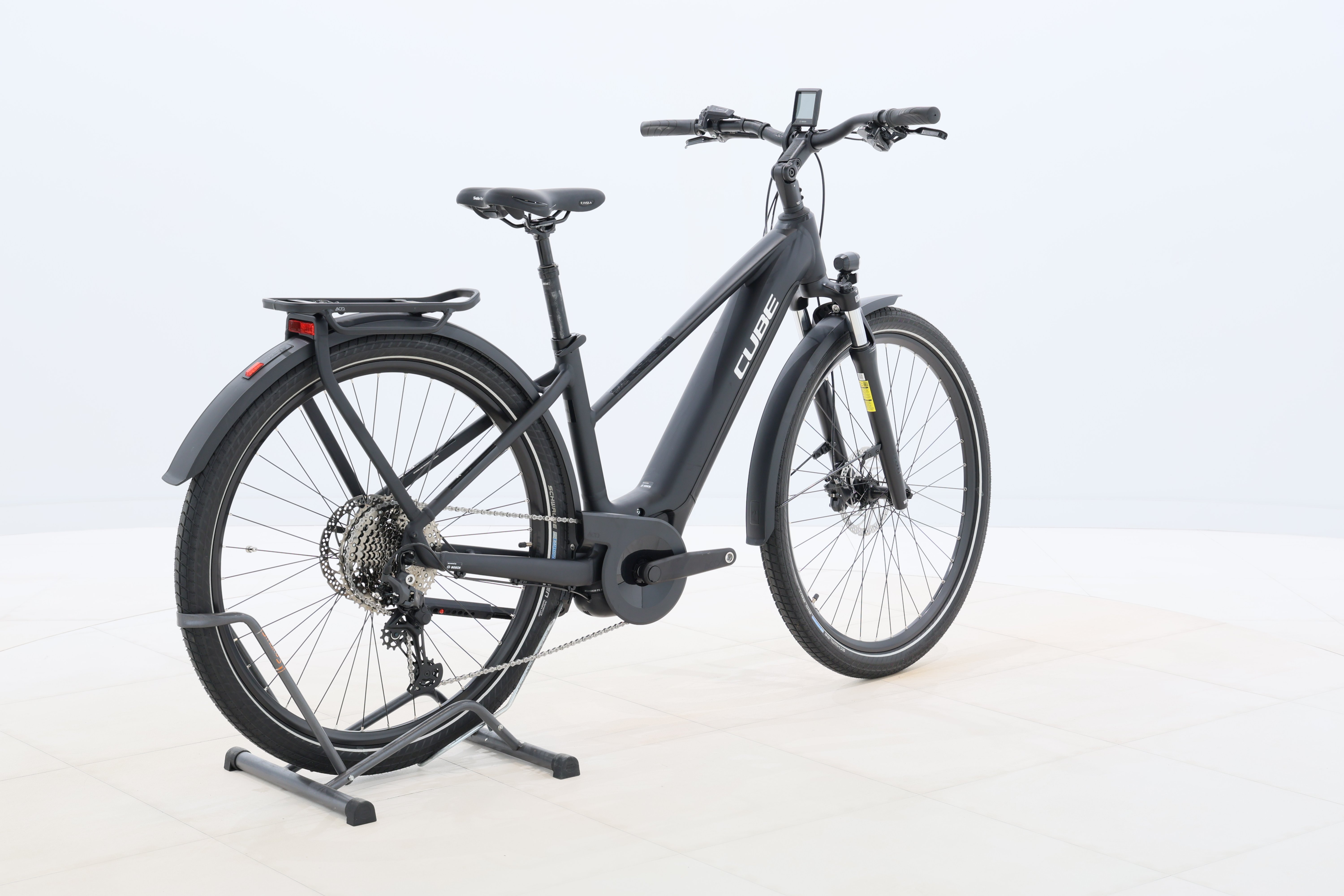 d0063563-09ce-476d-a8c5-387434ba29ec