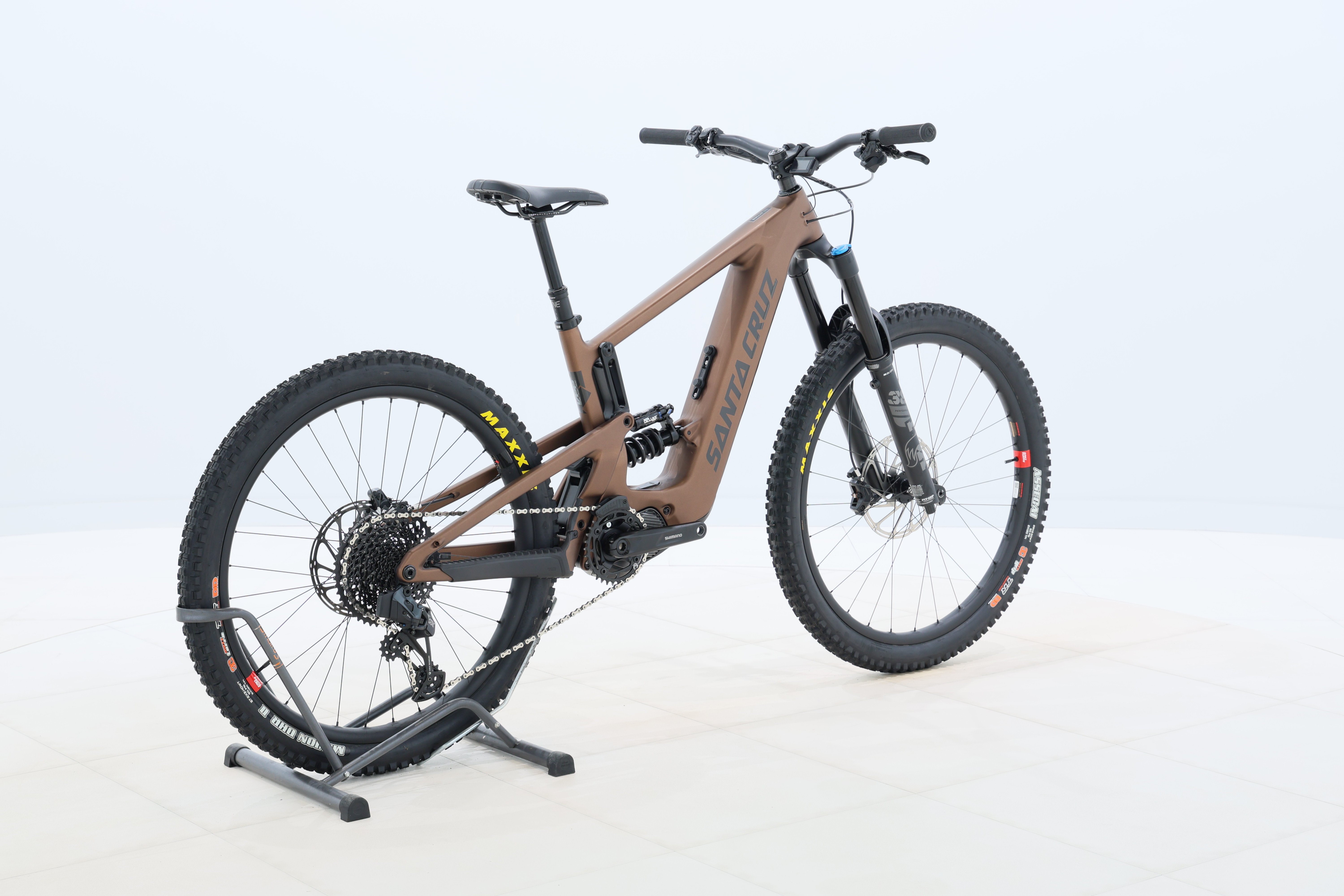 b0a35a2e-c71a-43a7-ae5a-c015de86d597