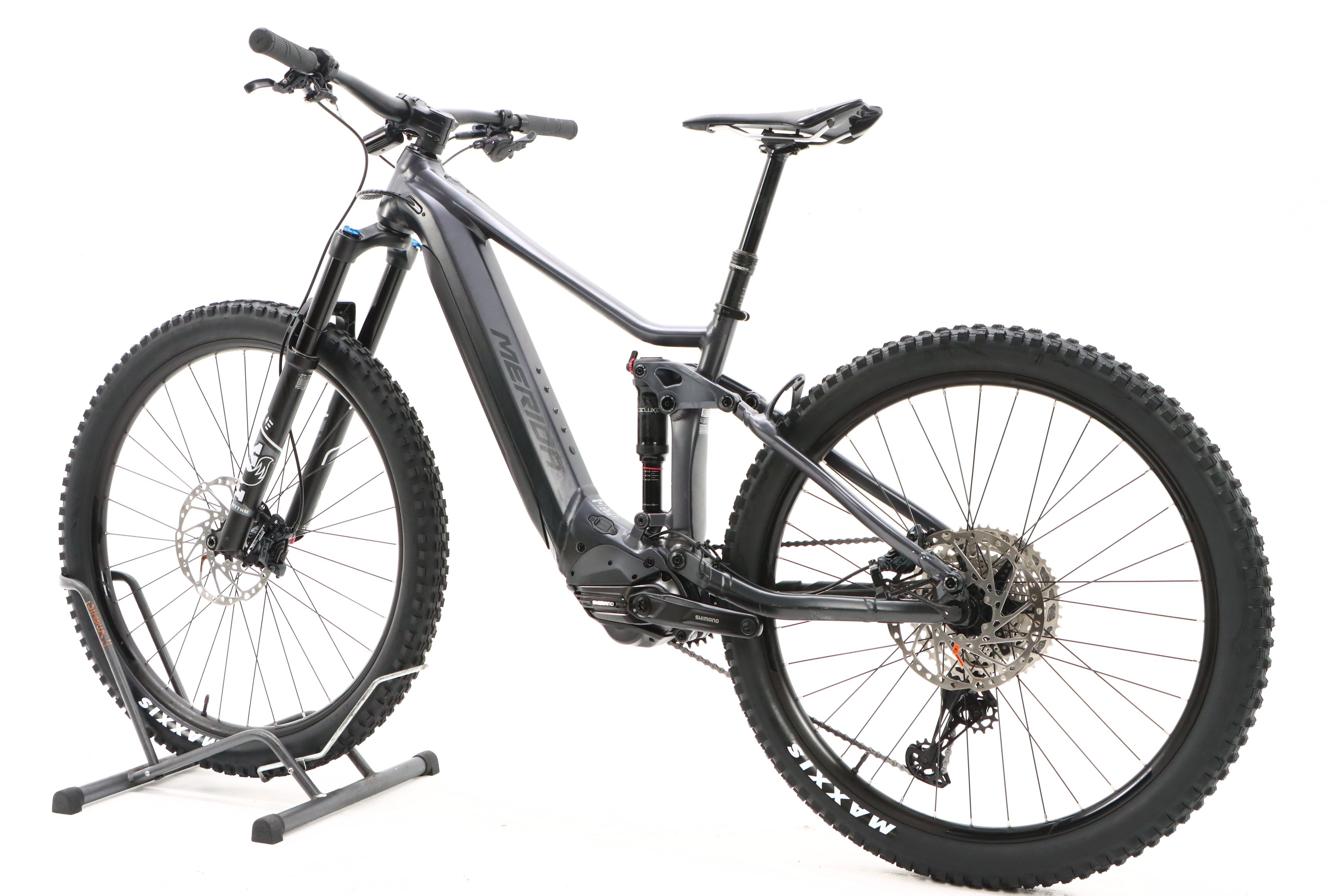 02561044-7c76-48db-8cd7-1a3b968196f9