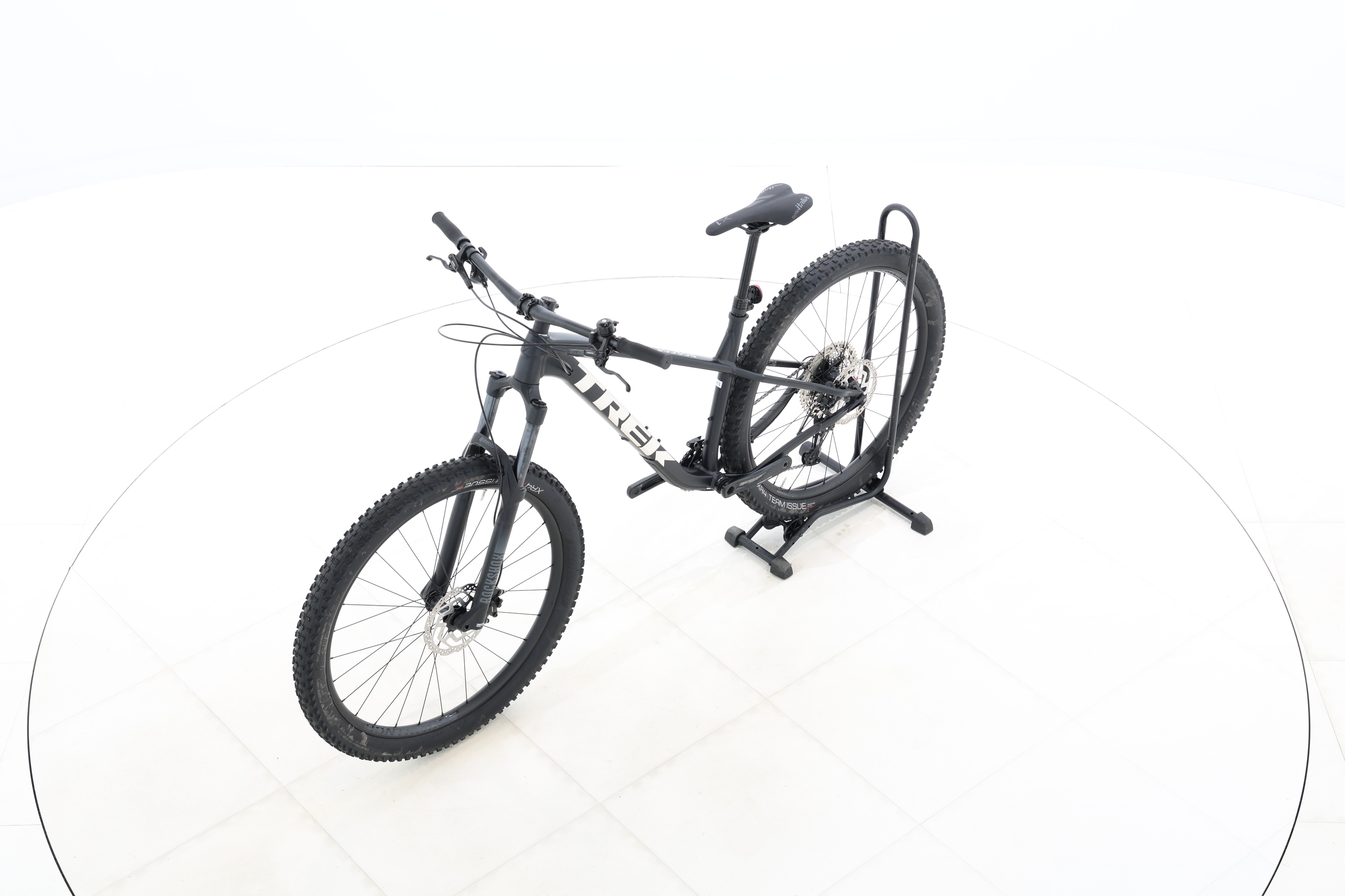 8a420649-e753-4f74-9c3d-638edbbc5f88