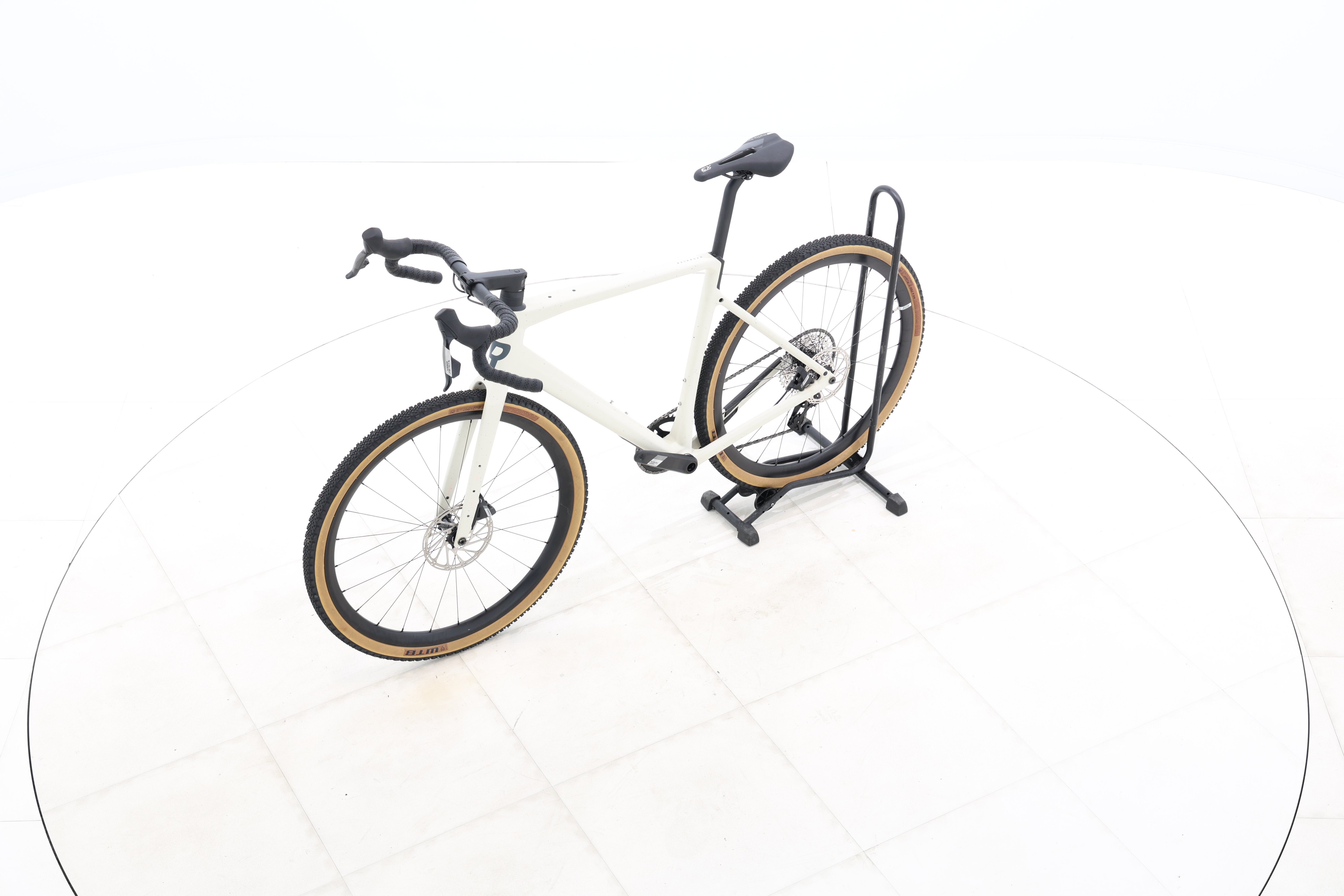 6479b4b4-6d81-4d9a-9e78-d6d61382e934