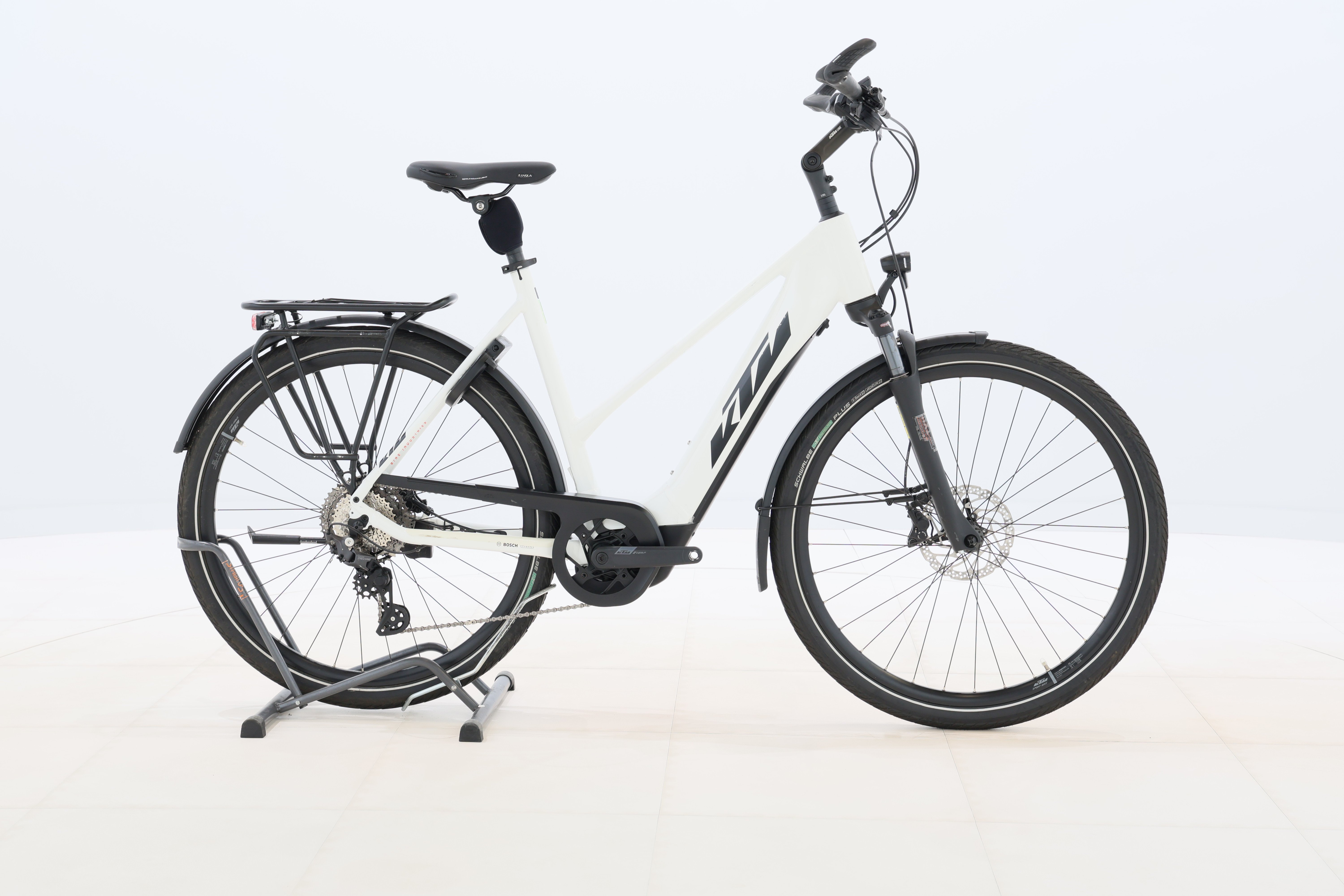 abc9a14d-b379-497d-96b3-7ccb03480f6f