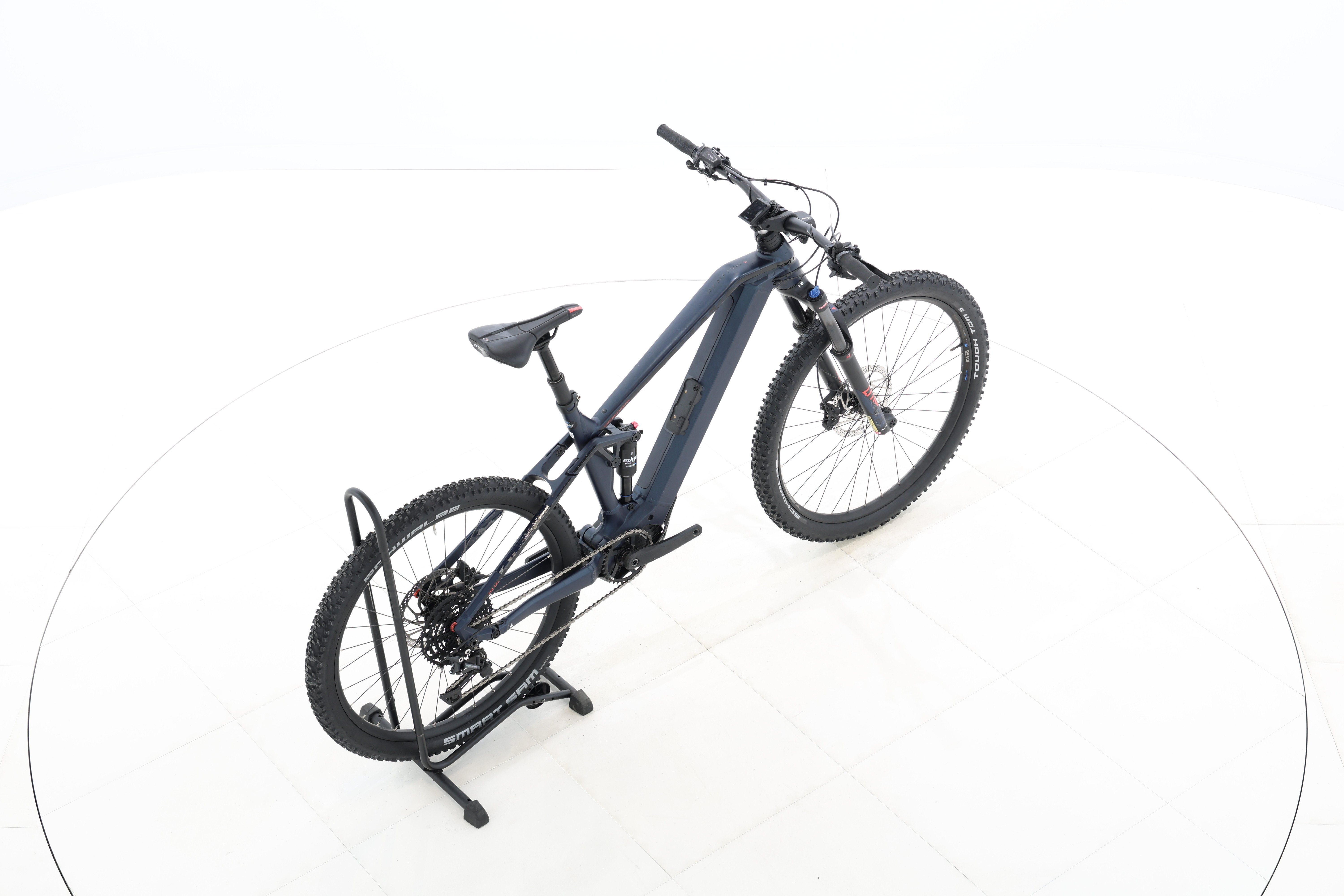 16f2853a-9da1-421f-aa2f-e2a06e754c76