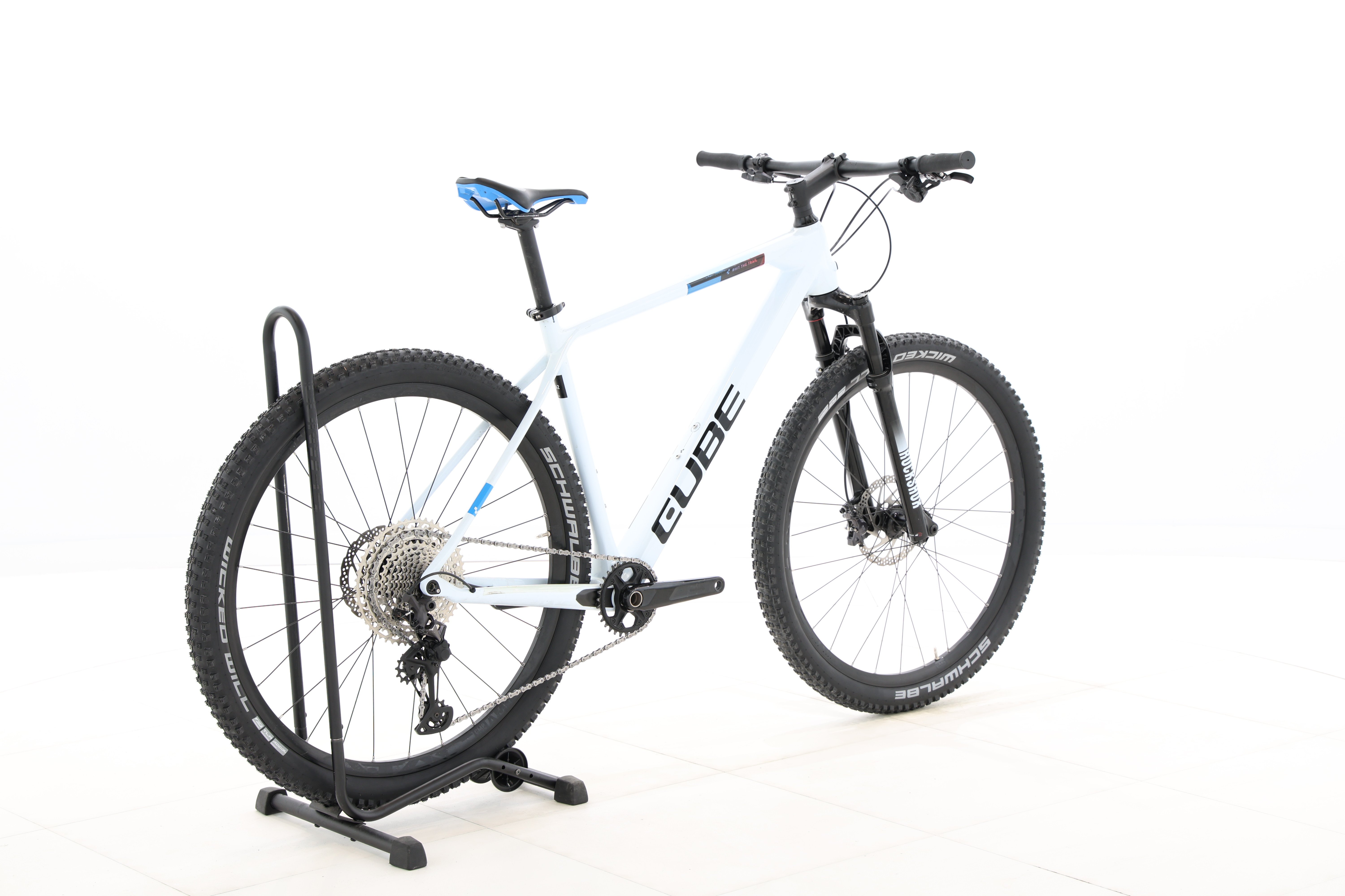 bc827926-8f45-4a5e-b04c-fe5181b8e701