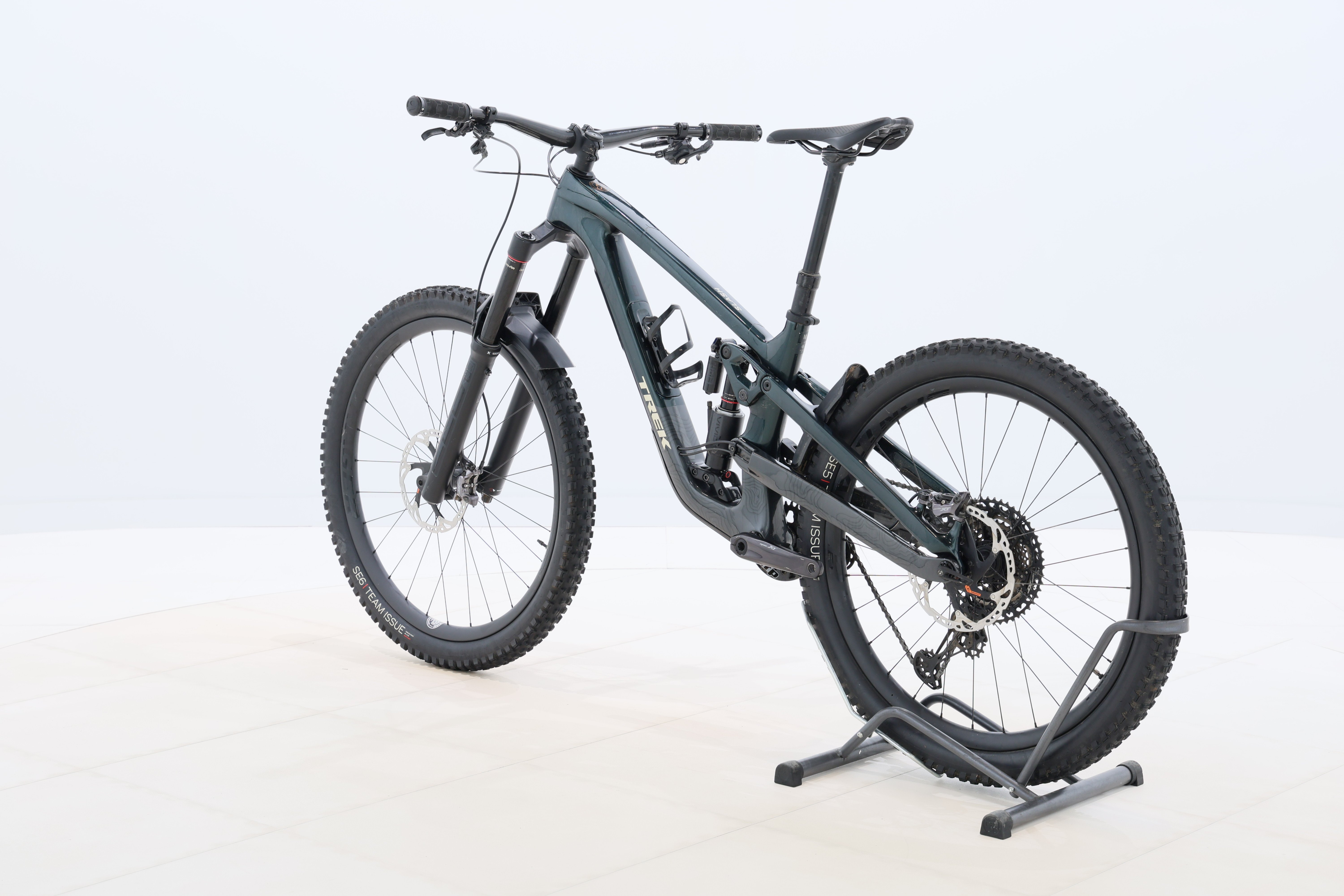 e3bee677-09a3-4ad9-847a-09f28af055a5