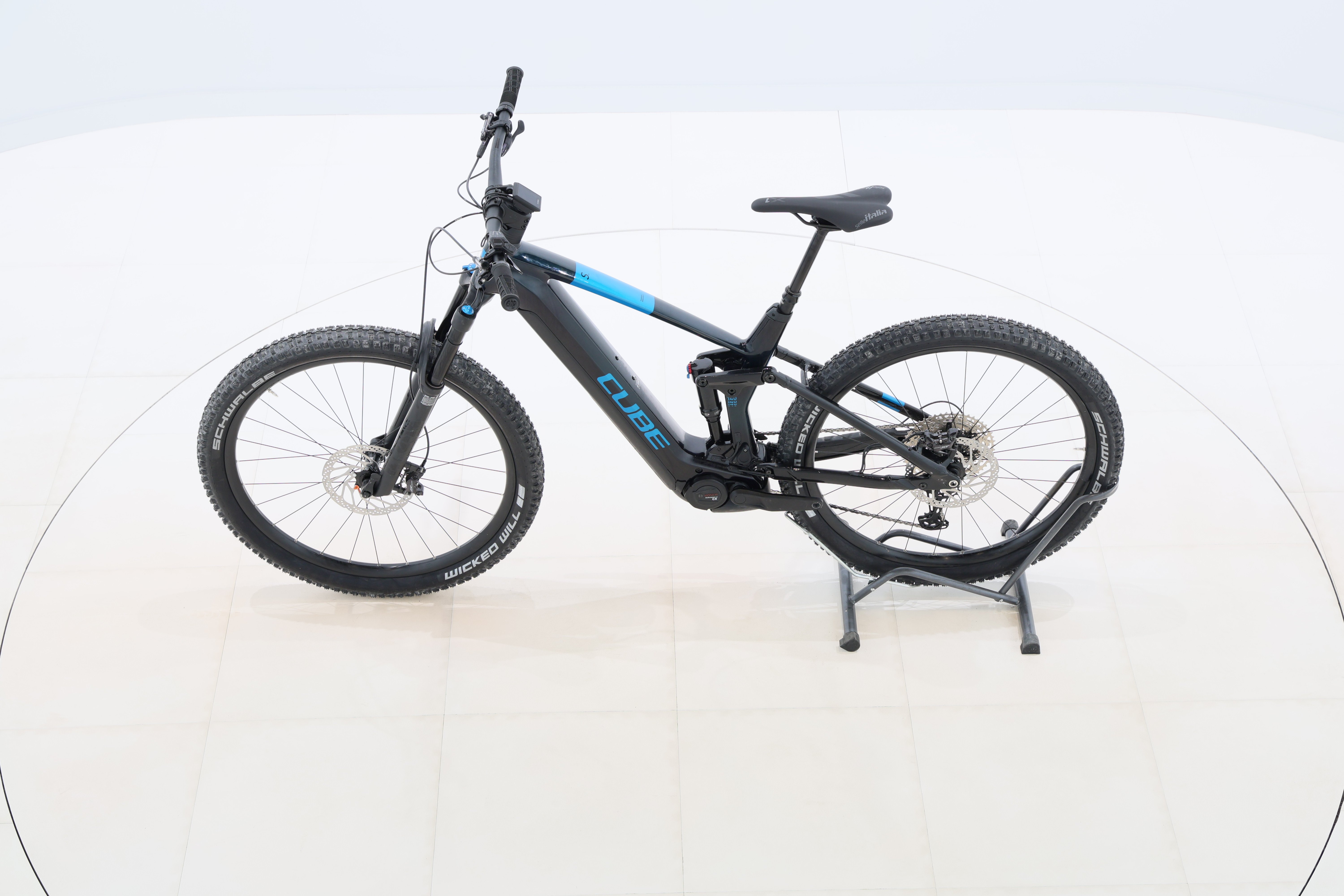 6fe980e2-975e-409b-adc4-69b7e666581f