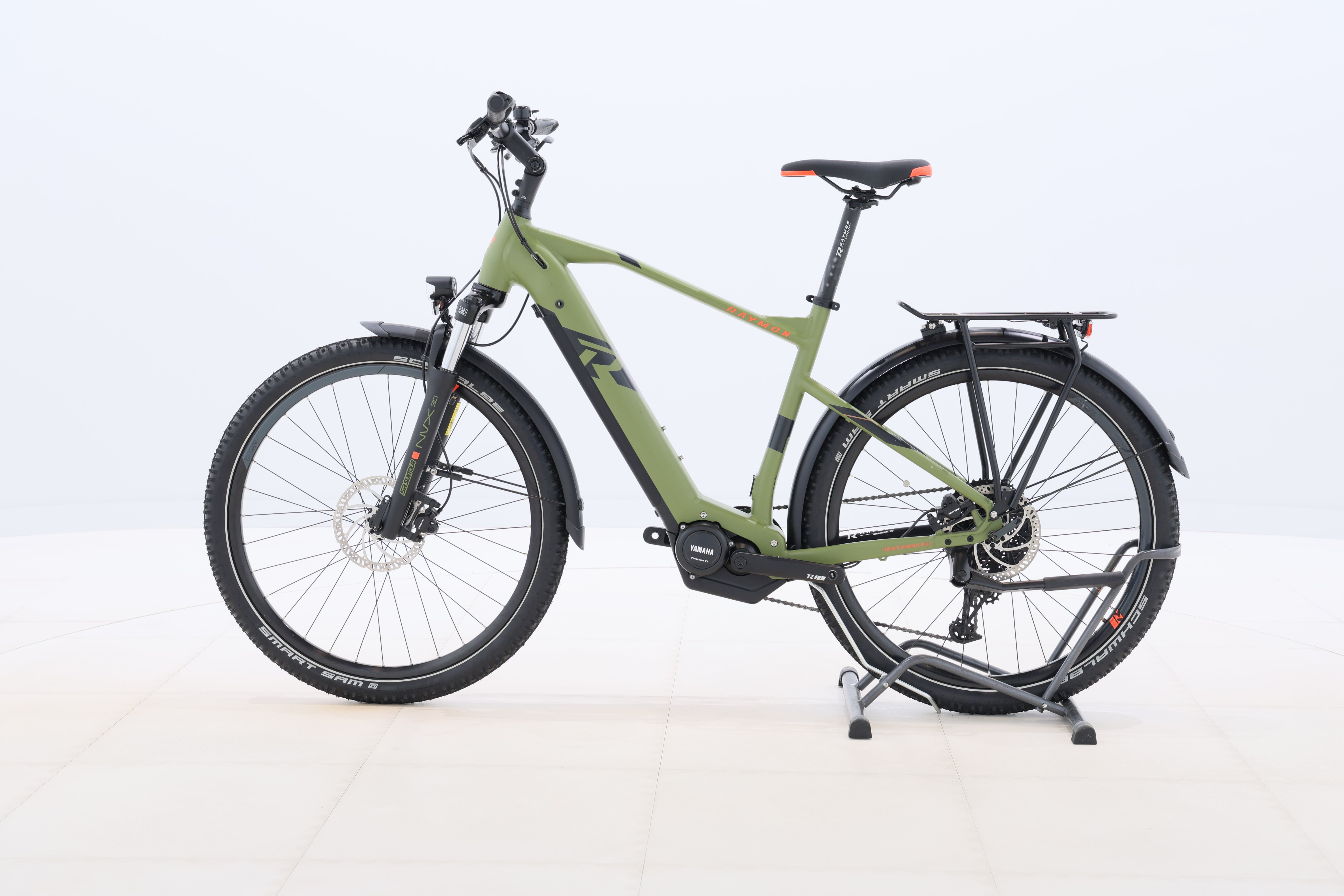 8c6b357e-08bf-4e82-9397-c6ab37e88f40