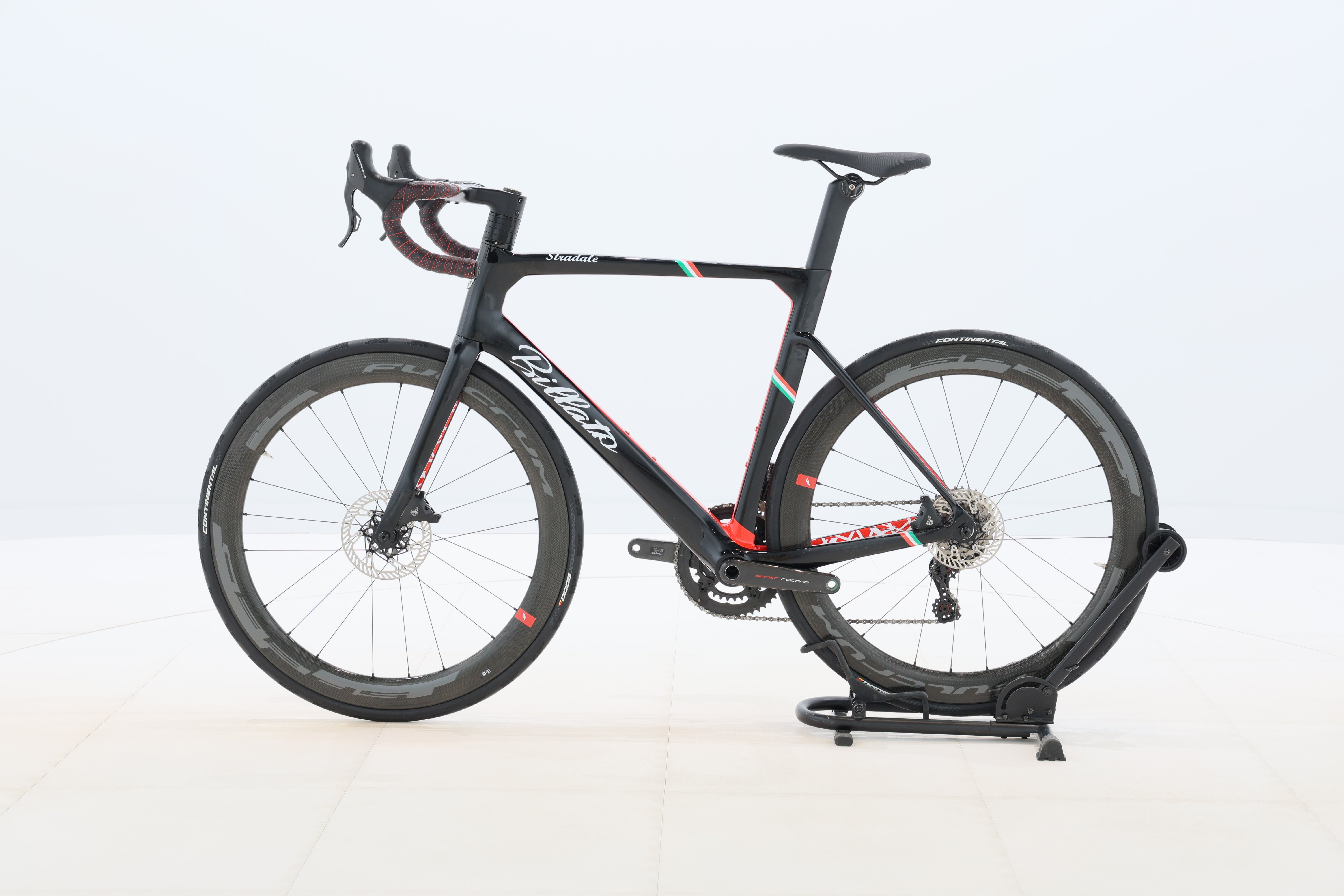 04cd83b8-4e7b-4925-ab97-6862d299caa7