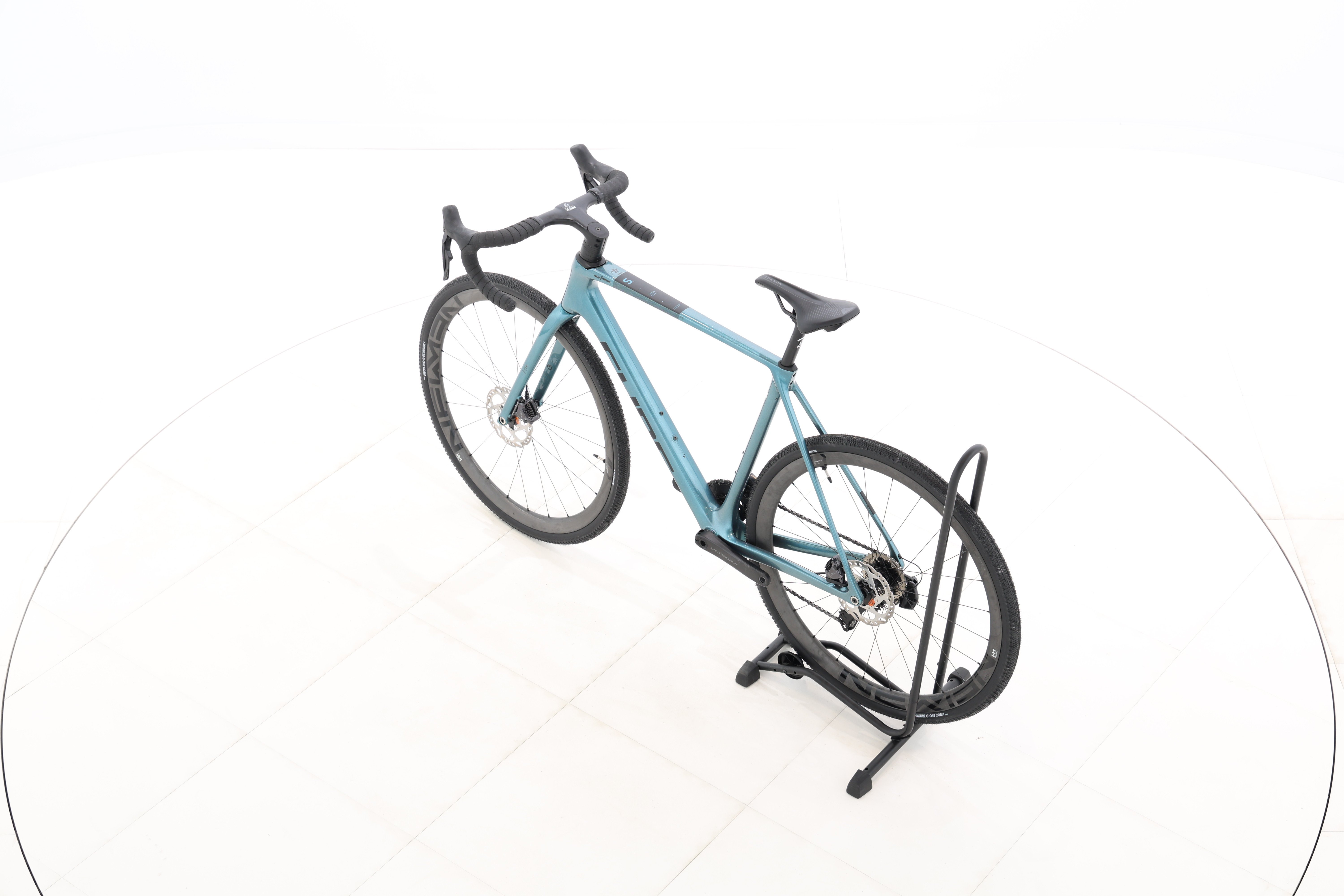 e51db9f3-279f-4d5f-b279-7cc0e829f68b