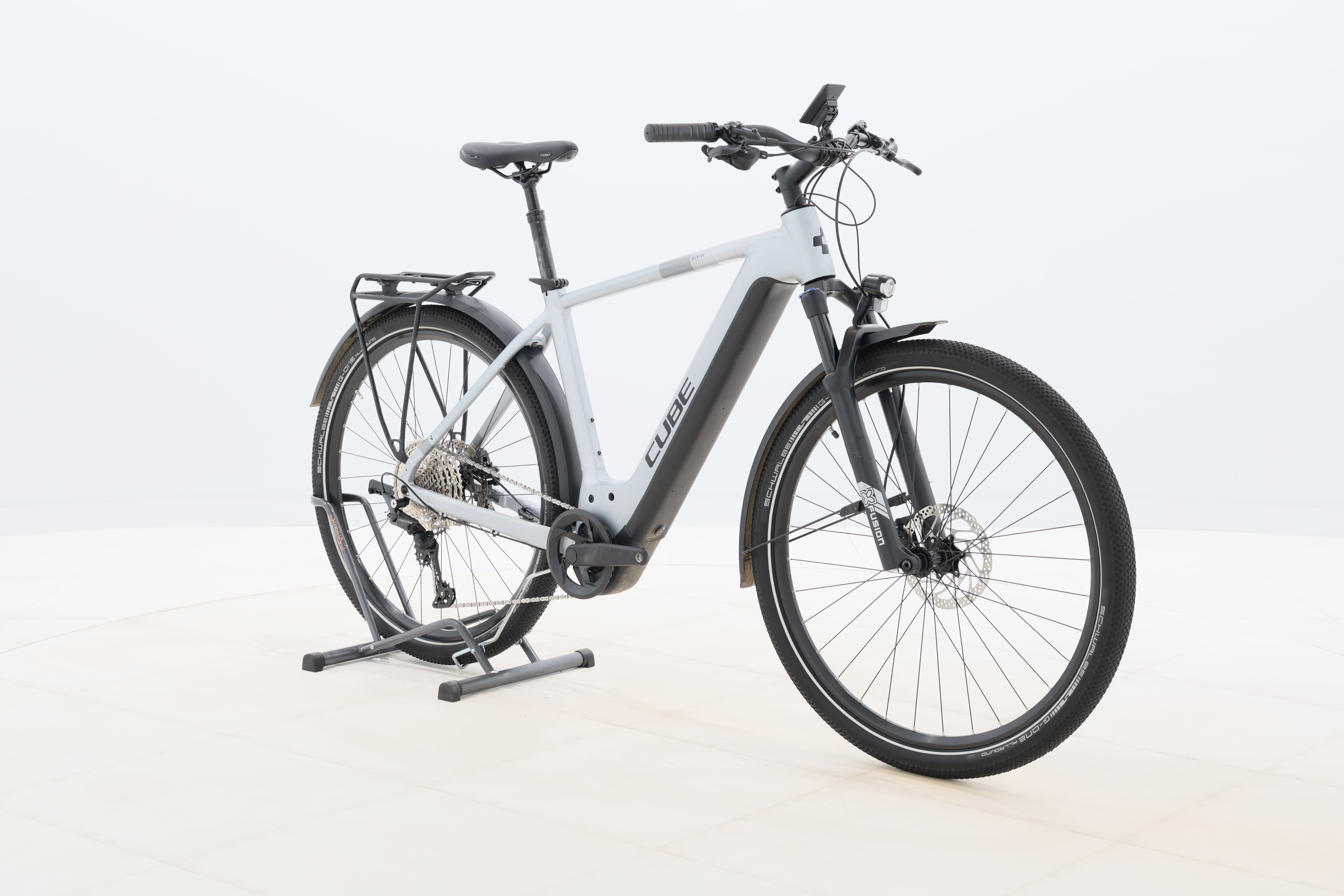 aadcc6a8-c7d6-4321-bed5-000f1670bf7d