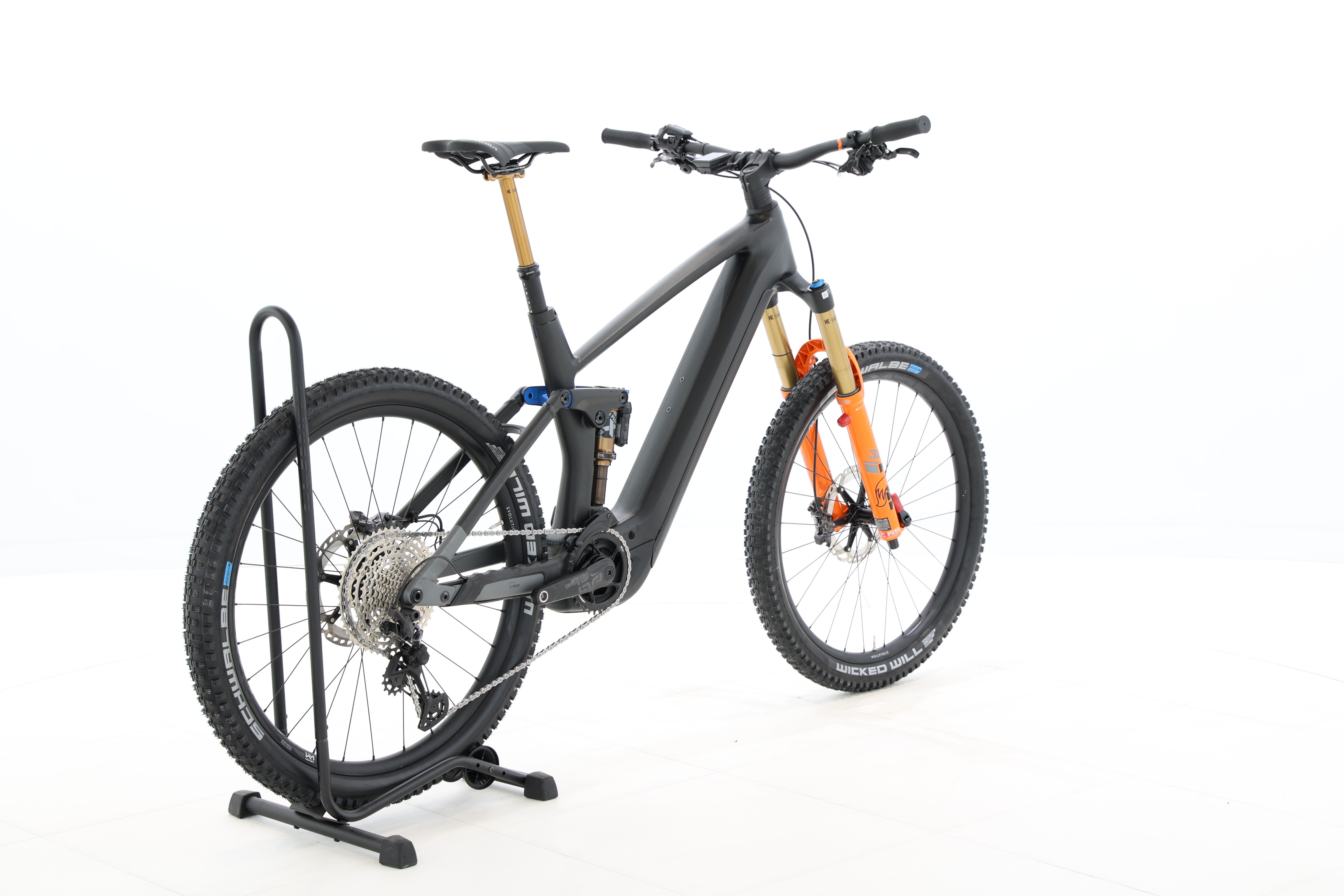 cfd04cc8-986e-430e-b1a7-7f8056e2e43f