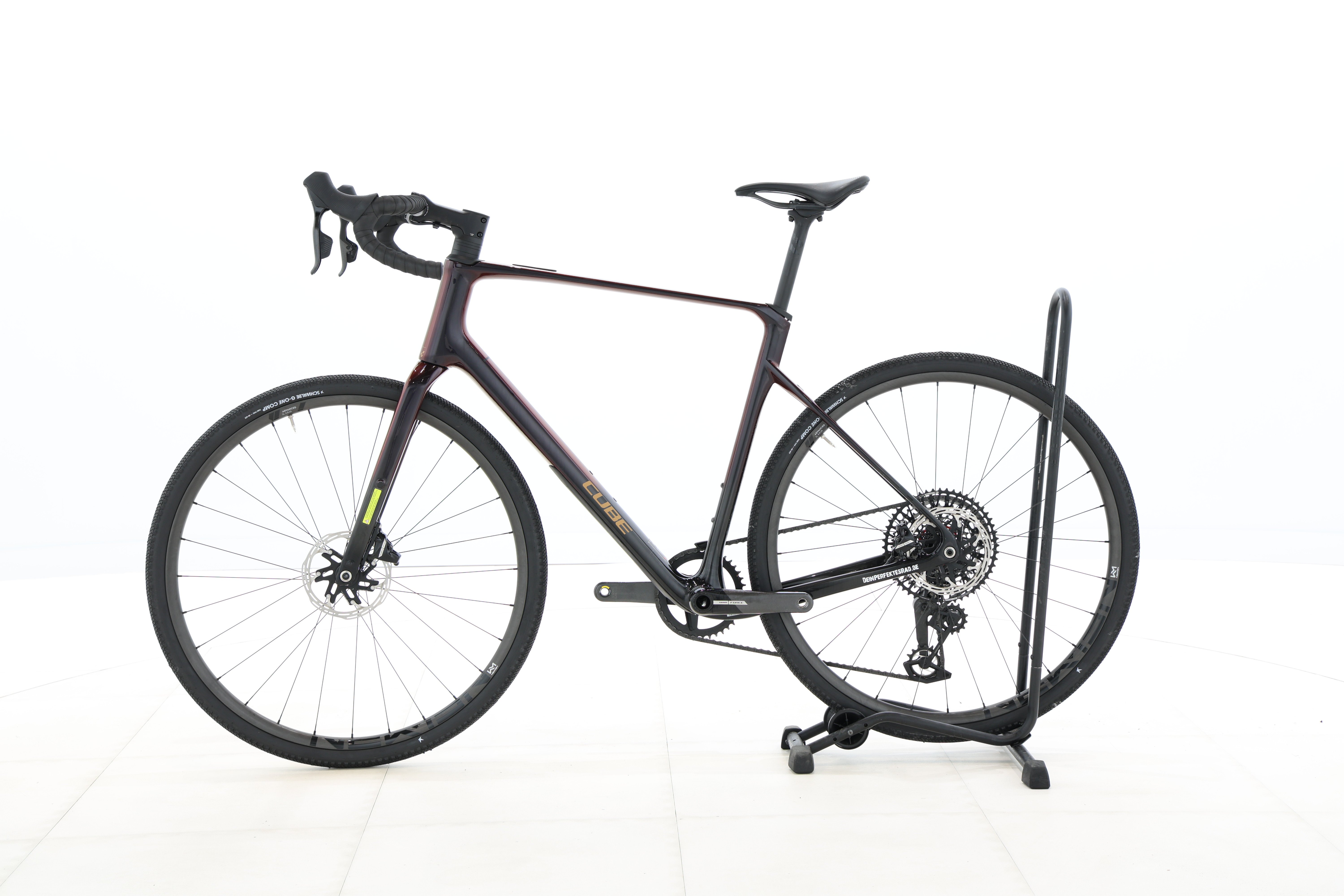 eede3f98-fbe2-42d9-8c63-f564d9a8449c