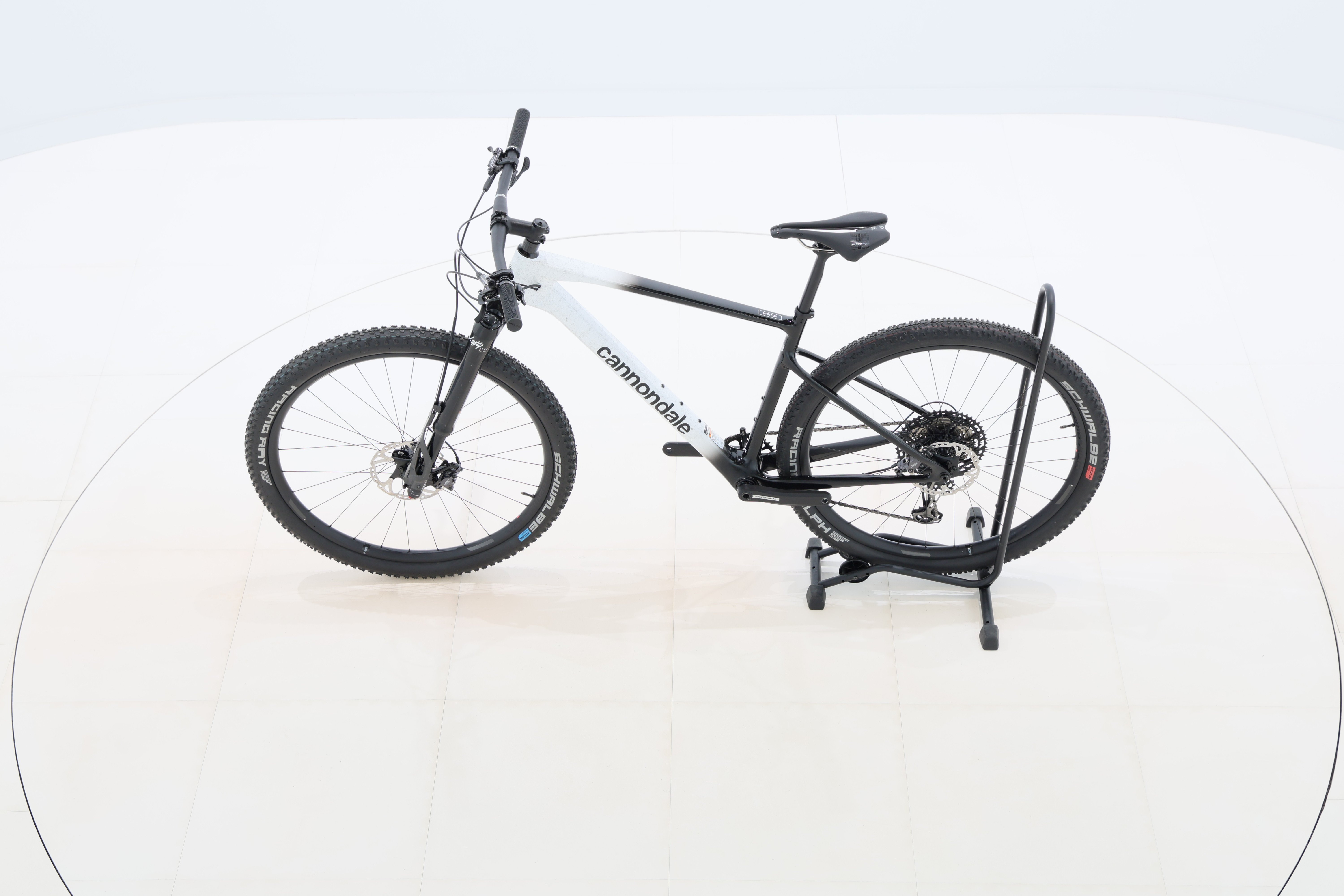 e9d75e78-2438-408c-80ce-ad97df5ddcbe