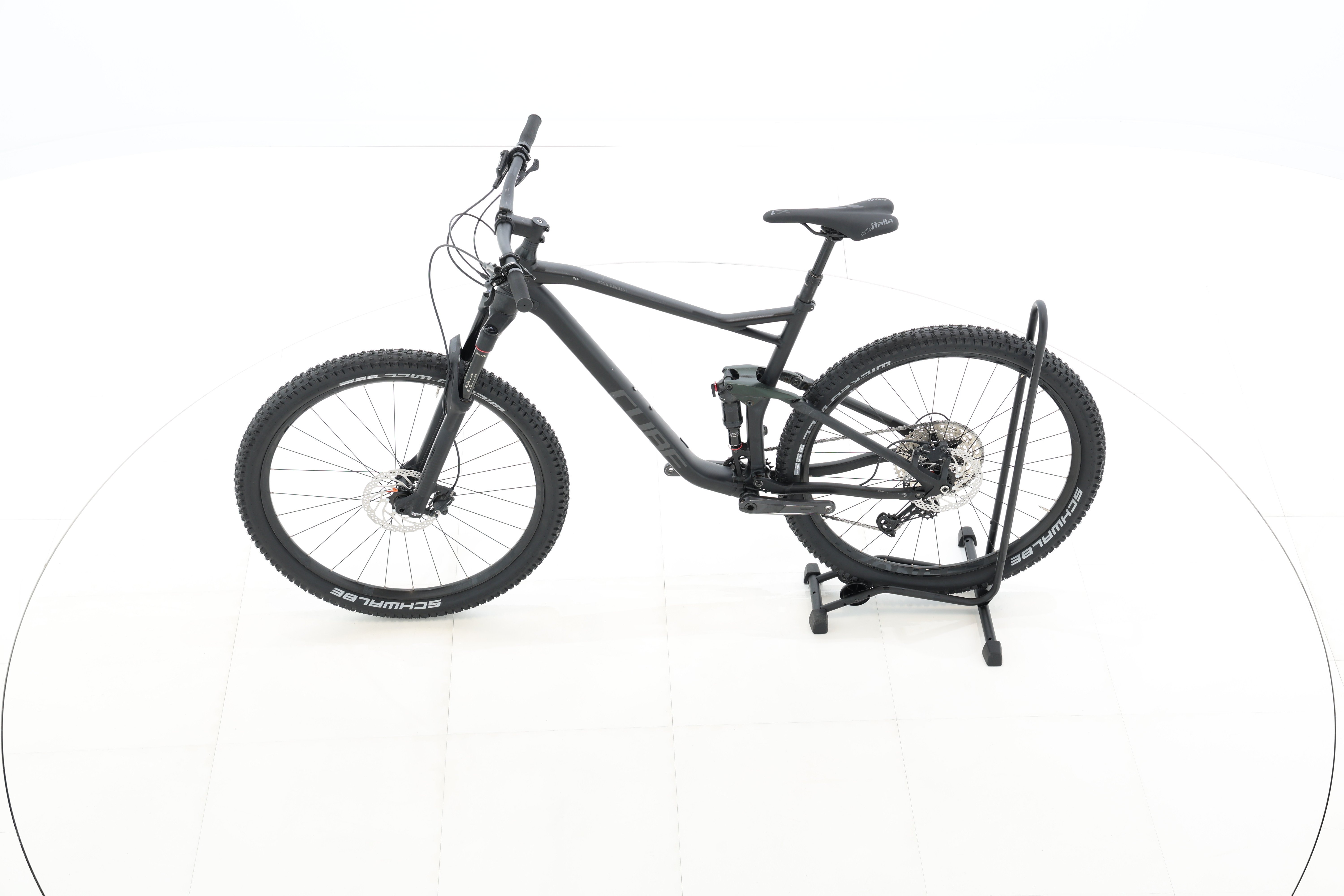 e9e191cf-e49f-46cc-bc34-d2324b97831c