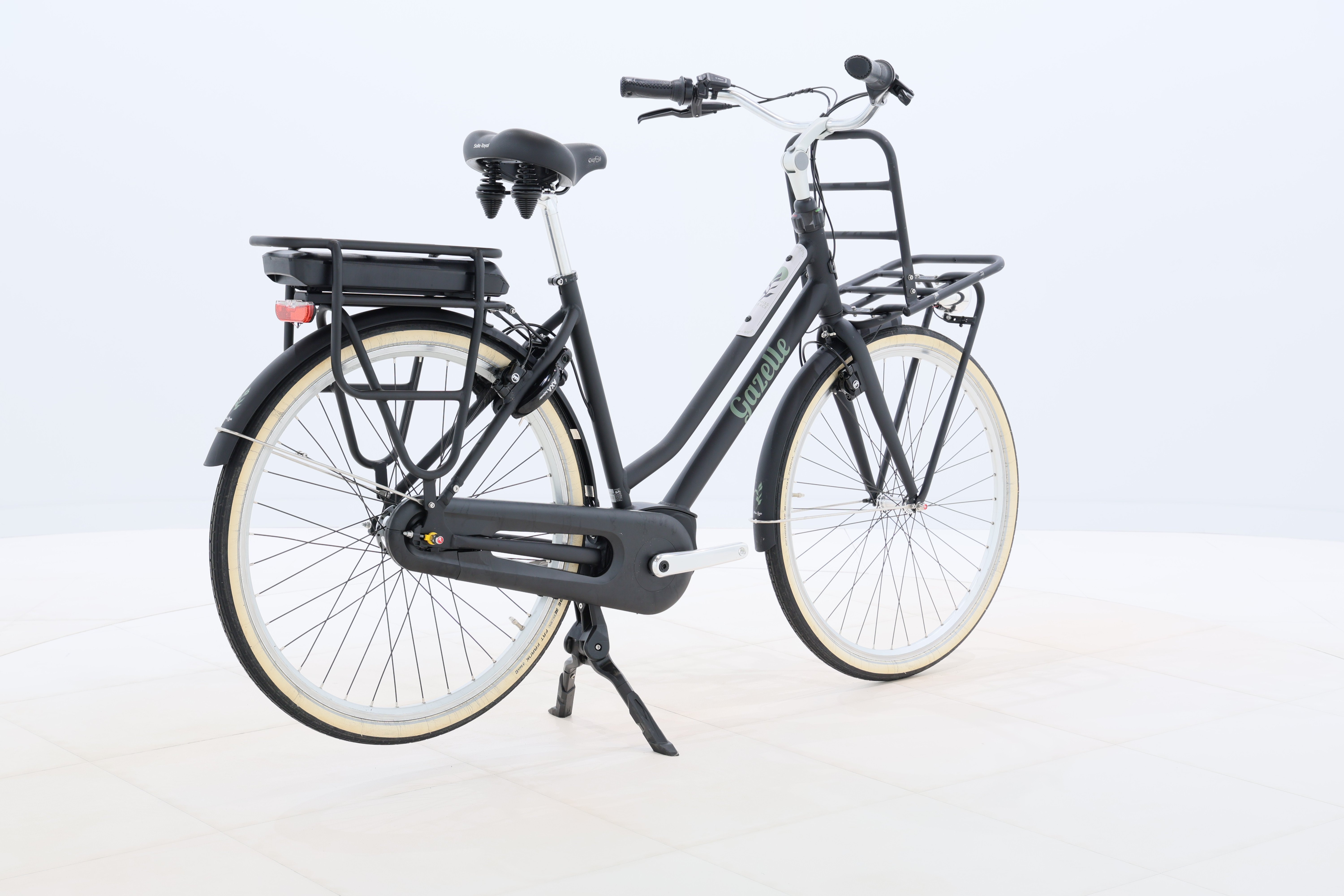 cae0d2c2-5faa-4114-9cb7-08db18e93e52