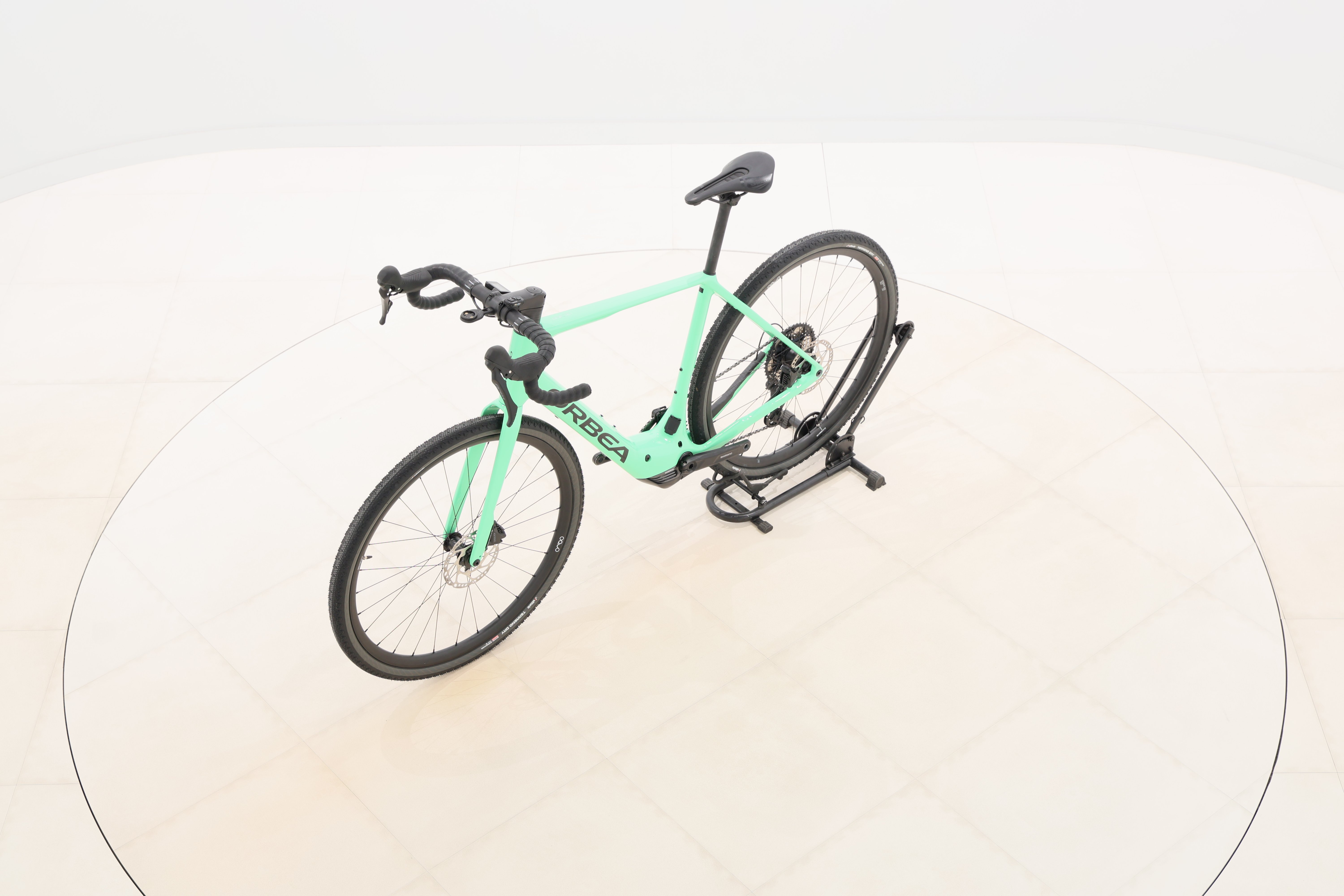 a6814cf5-6ba4-48b4-b582-4c304c3f7646