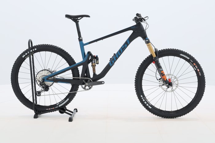 Ghost Riot Trail CF/LC 2024