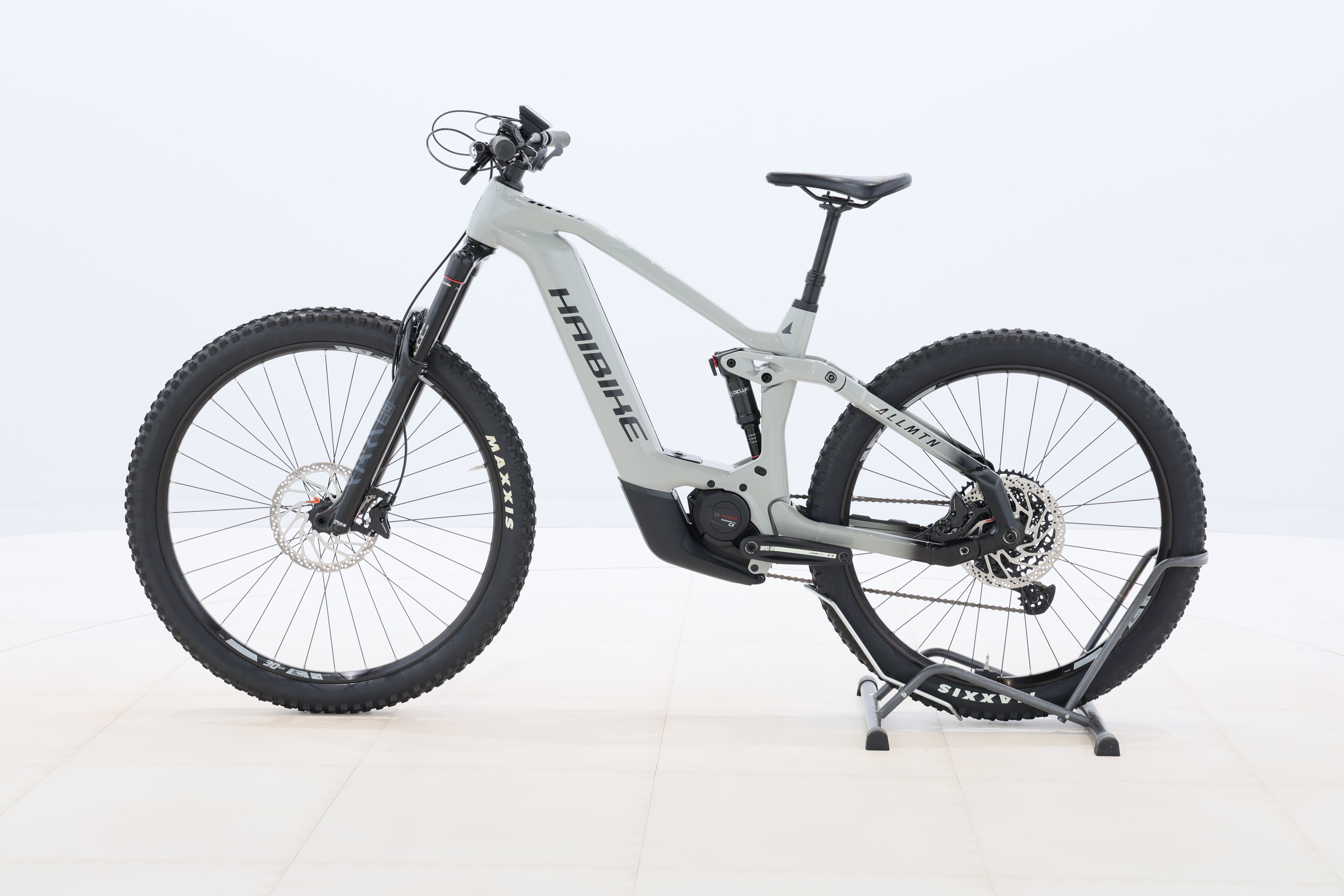 c4a7d130-c192-4196-87d2-7836a9d690cd