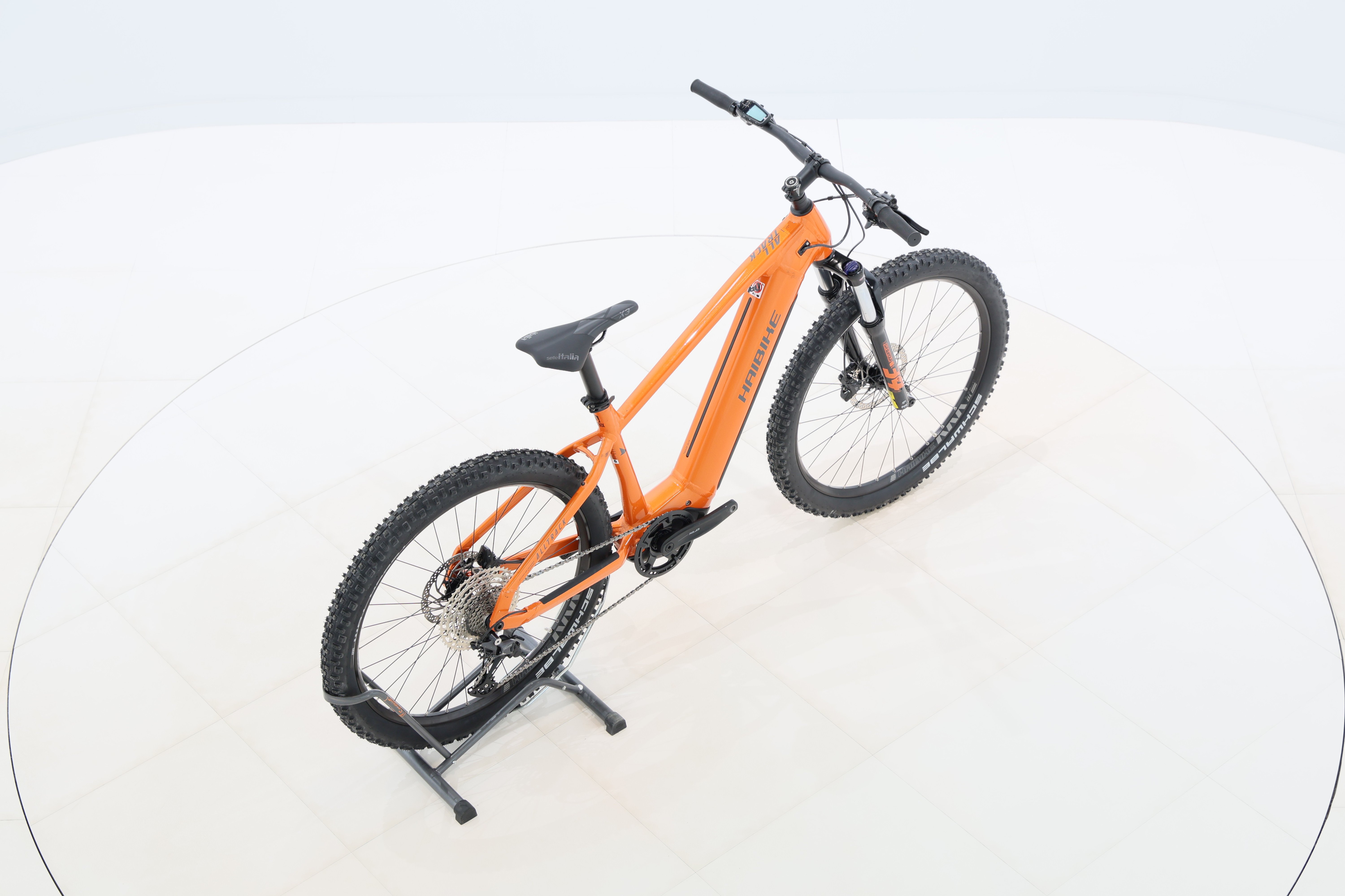 43eb55f3-3bf4-4b22-9120-31a399cbb43b