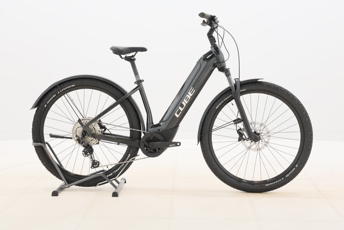 Cube REACTION HYBRID RACE 625 2022