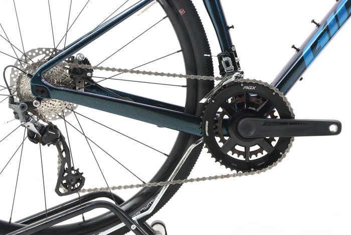 Giant REVOLT ADVANCED 2 2023