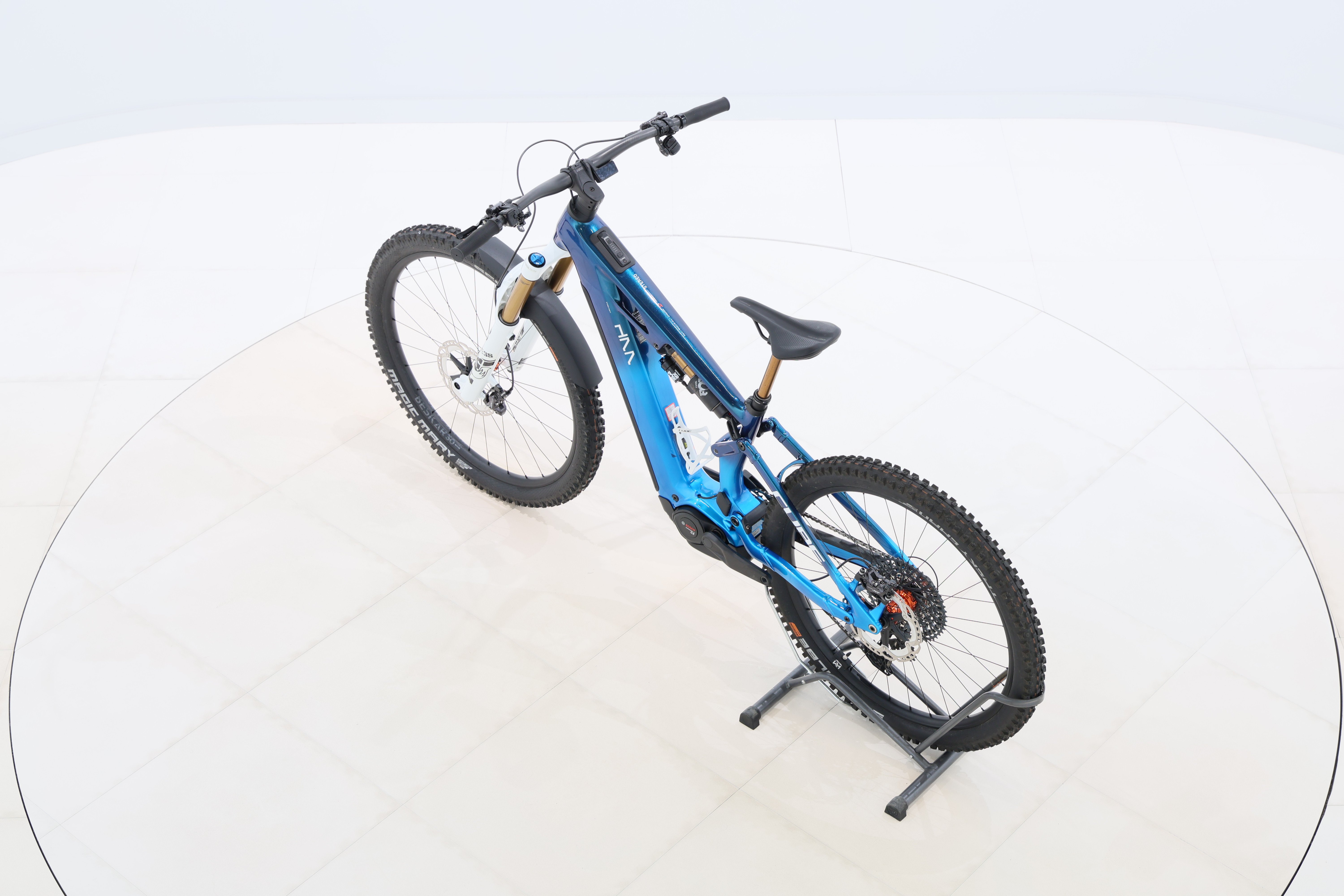 85b56374-e259-45be-a4a2-fef1ea30cd19