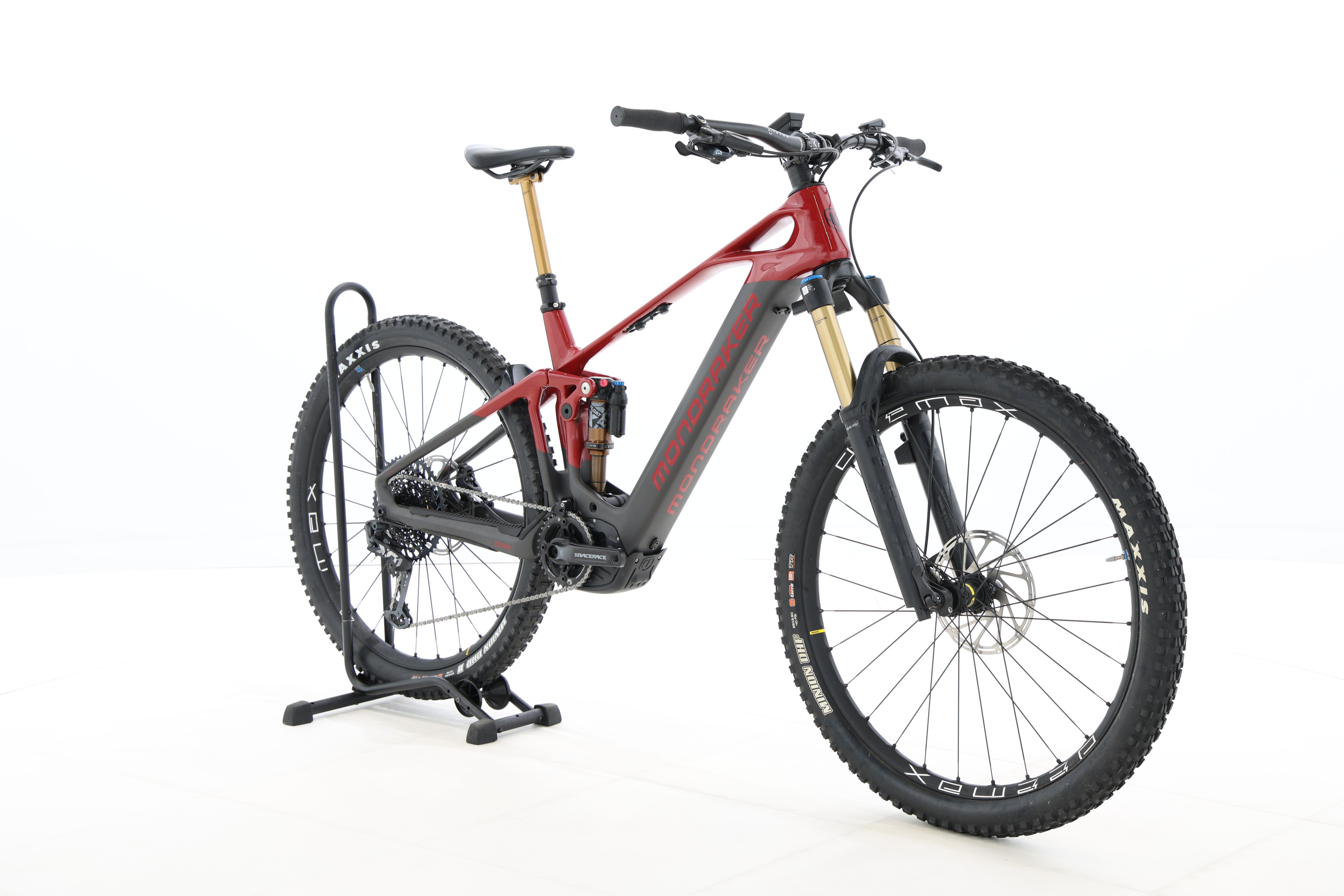 a67abd27-7396-4ae1-9d7c-30c91fdd0d3f