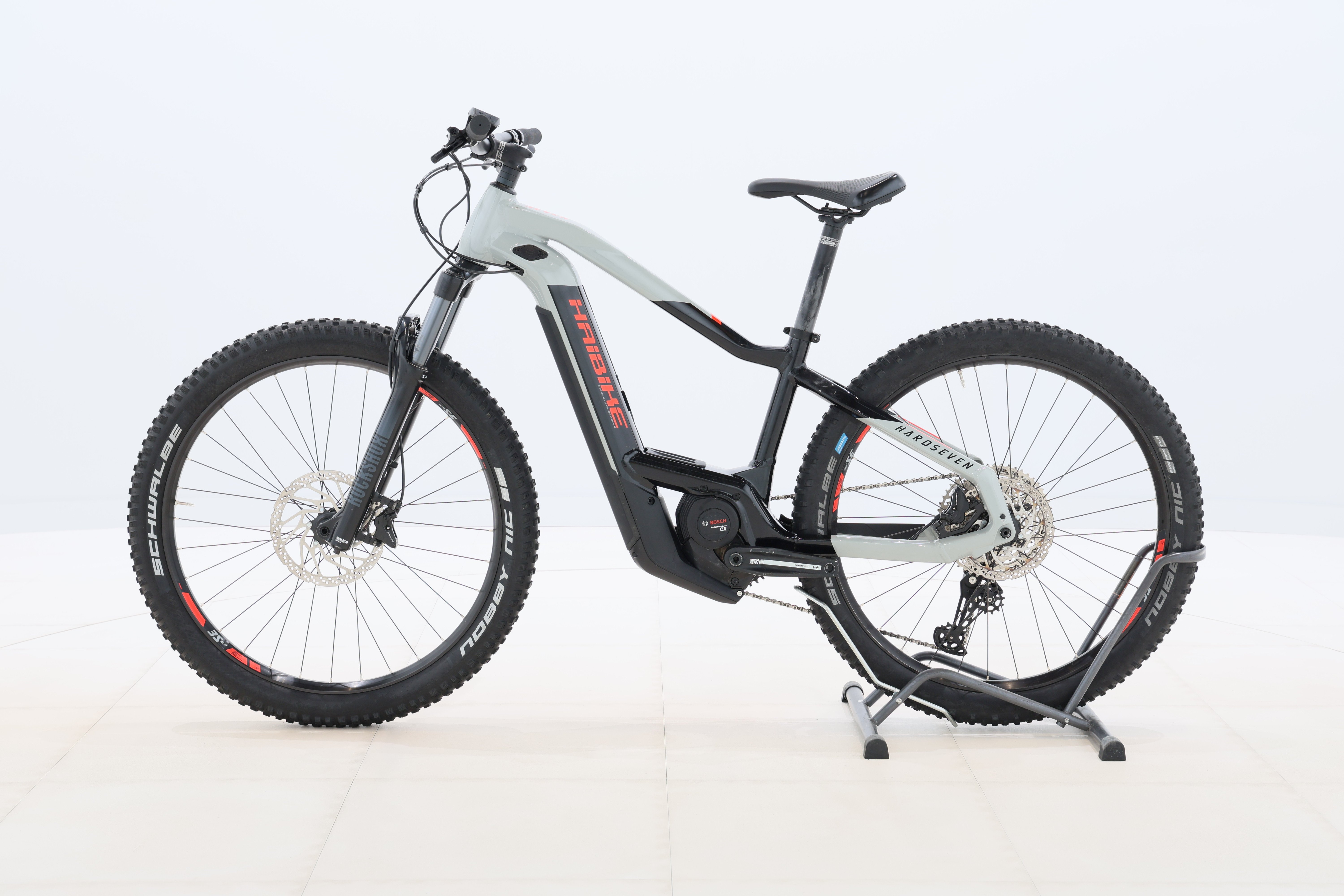 81dec76b-d5e9-4133-8497-fc05666c6ebd