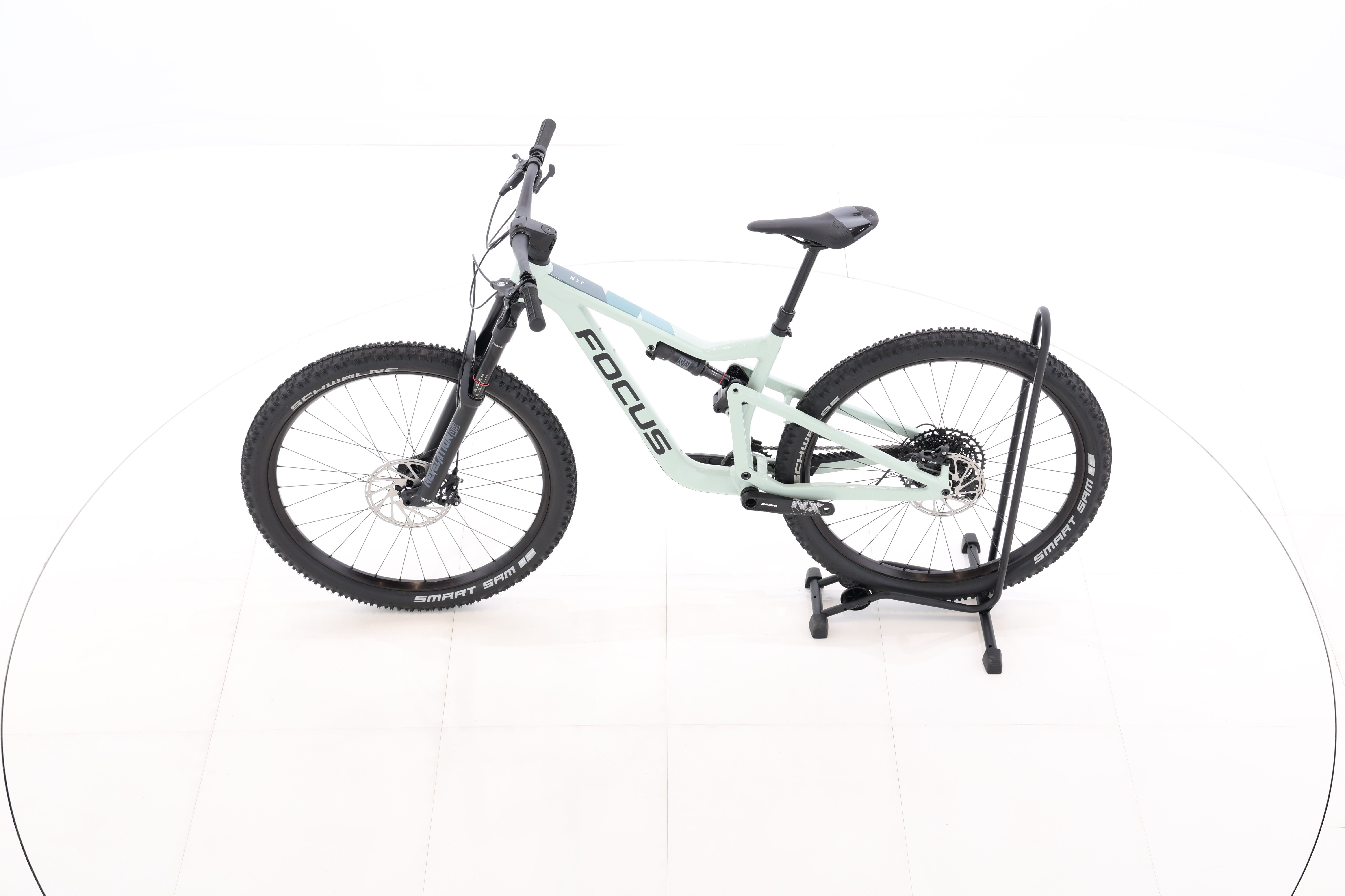 01f080fc-9930-4a4b-8b41-5defb591d596