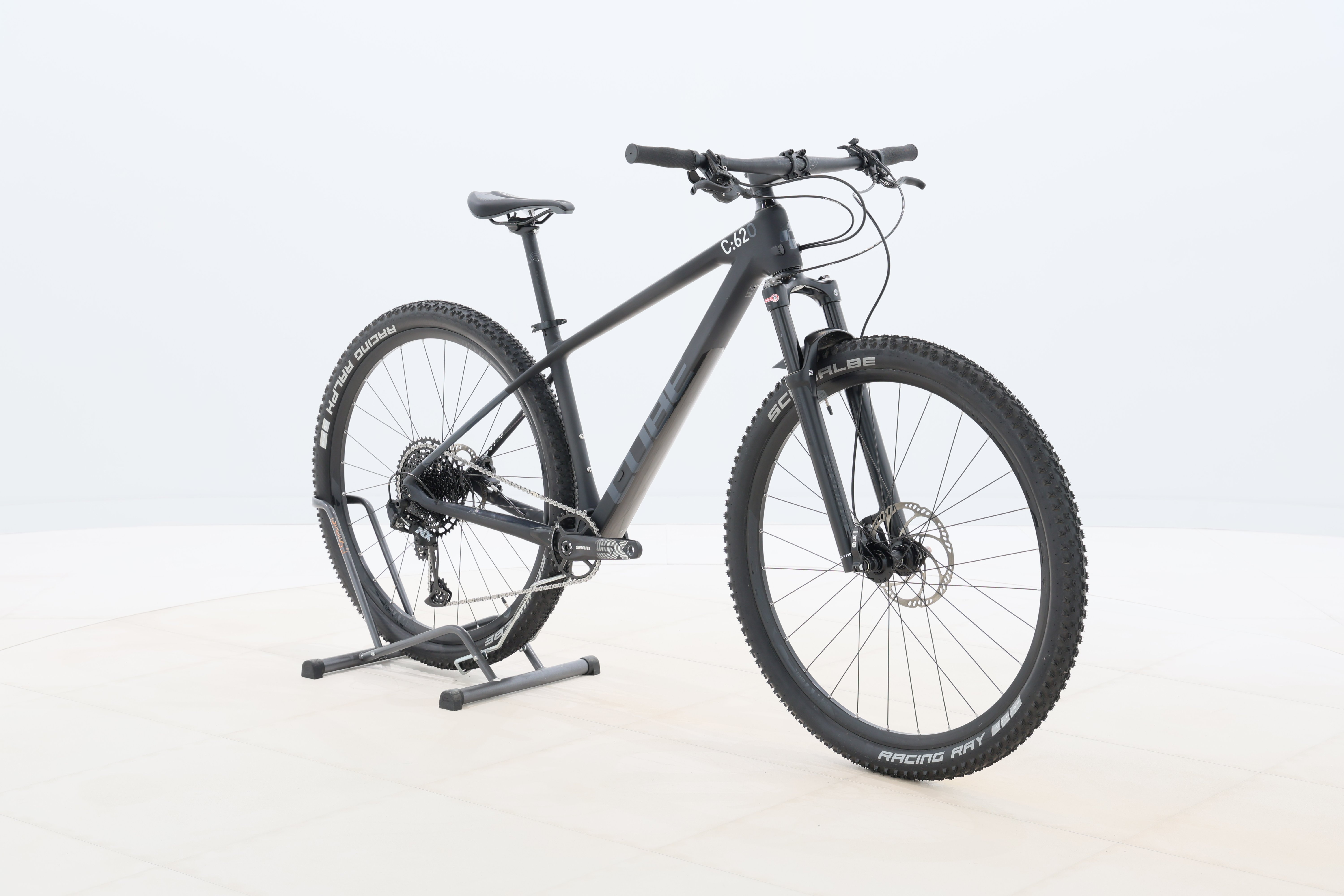 36b52e4e-66d8-43a4-b96b-fd6b24946768