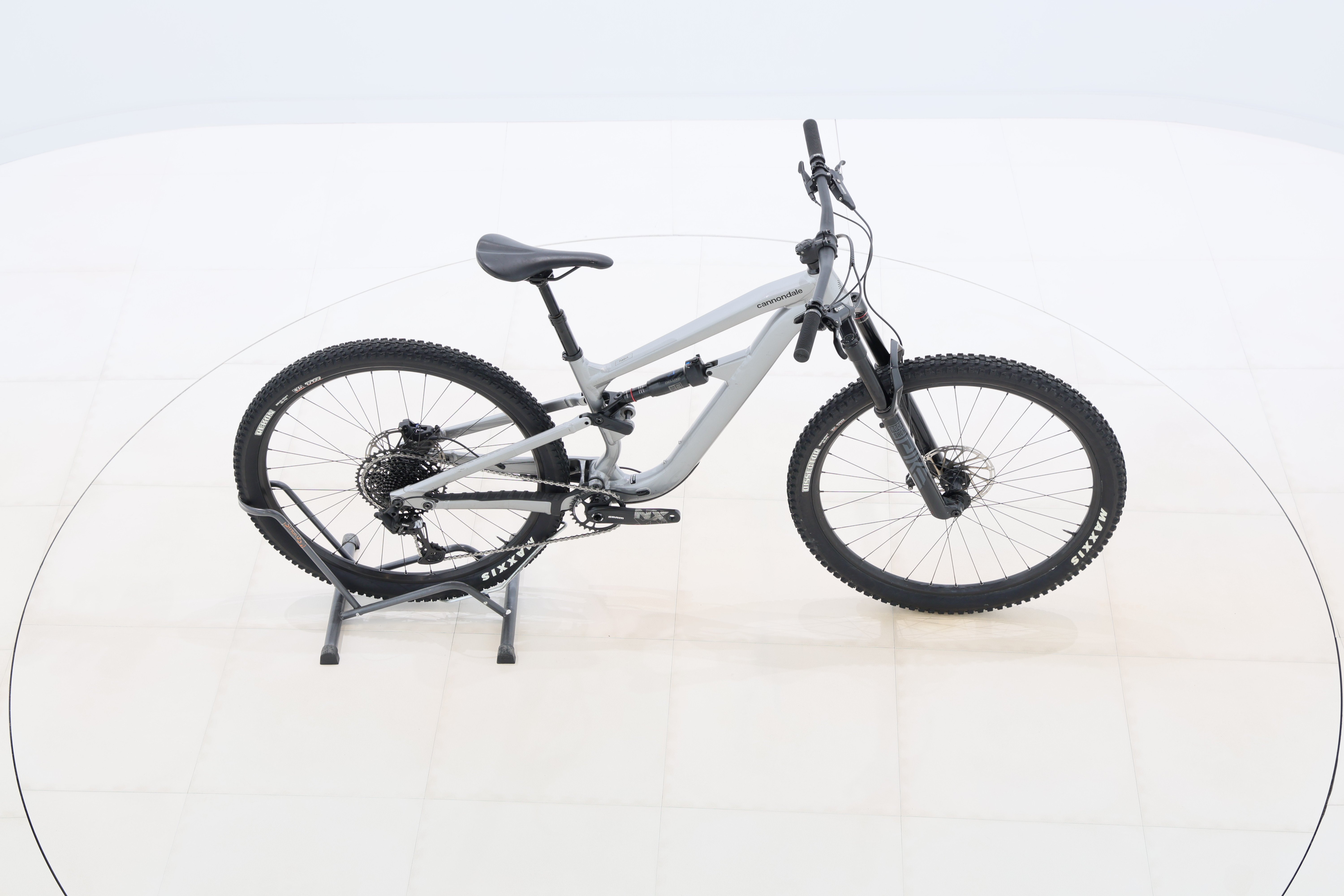 ab2d6858-30c7-42fb-b6db-28b34cd638a7