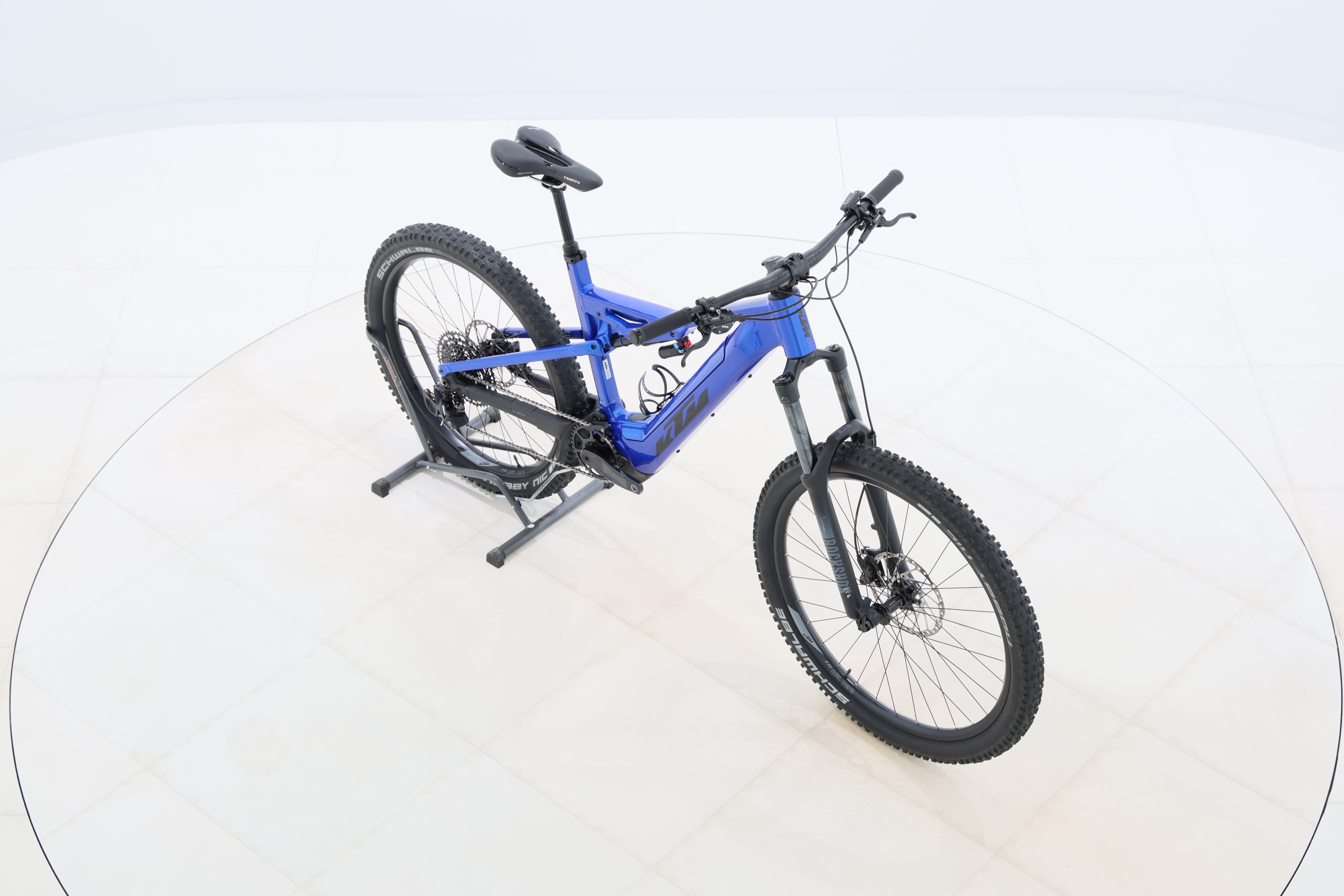 b4ab1319-f5fc-4123-a159-468d9258ab81