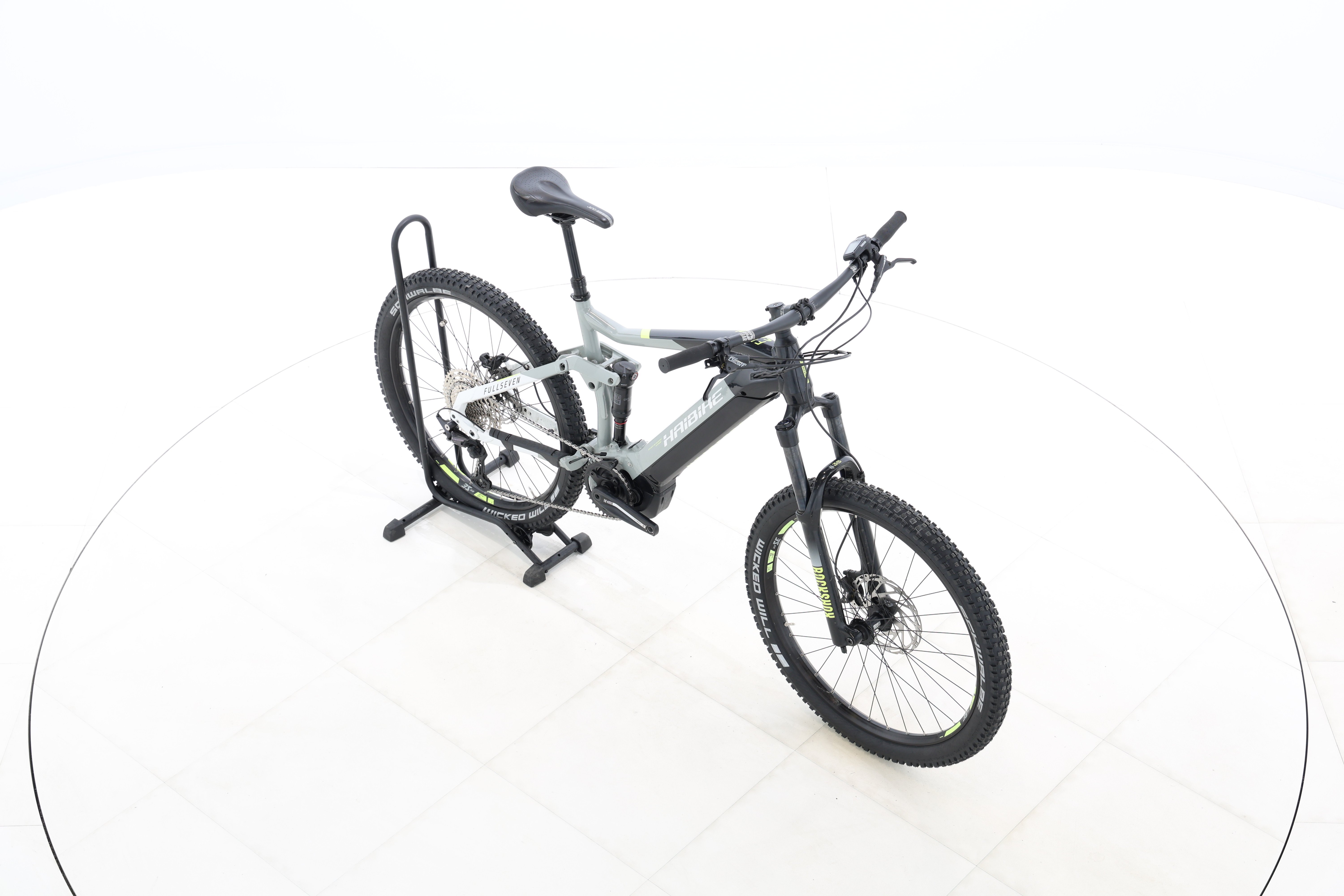 4ce3a4a6-0ab9-40de-8a76-c1470b53eb30