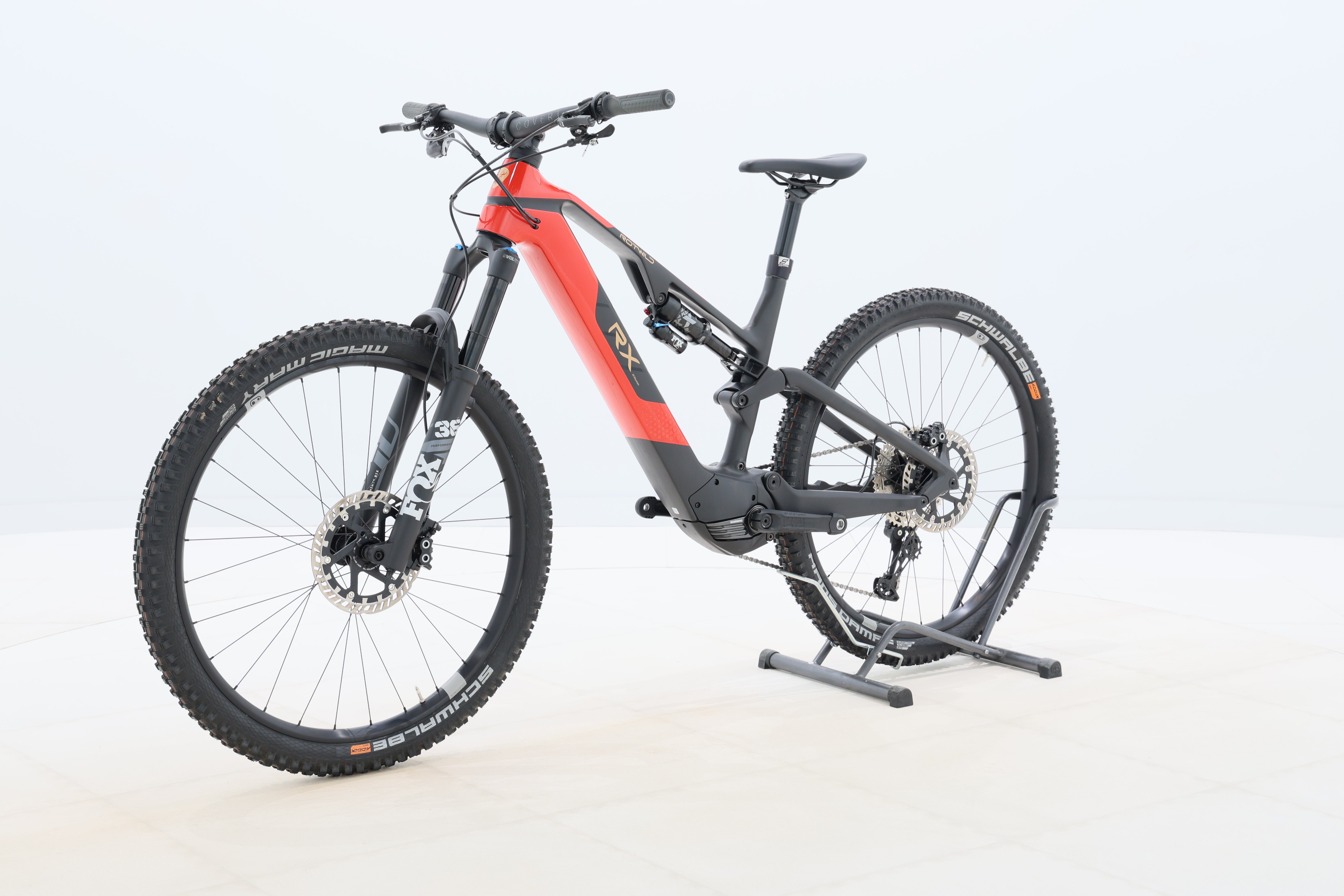 f1ad3b28-7269-4557-8a11-90e0fd45913e