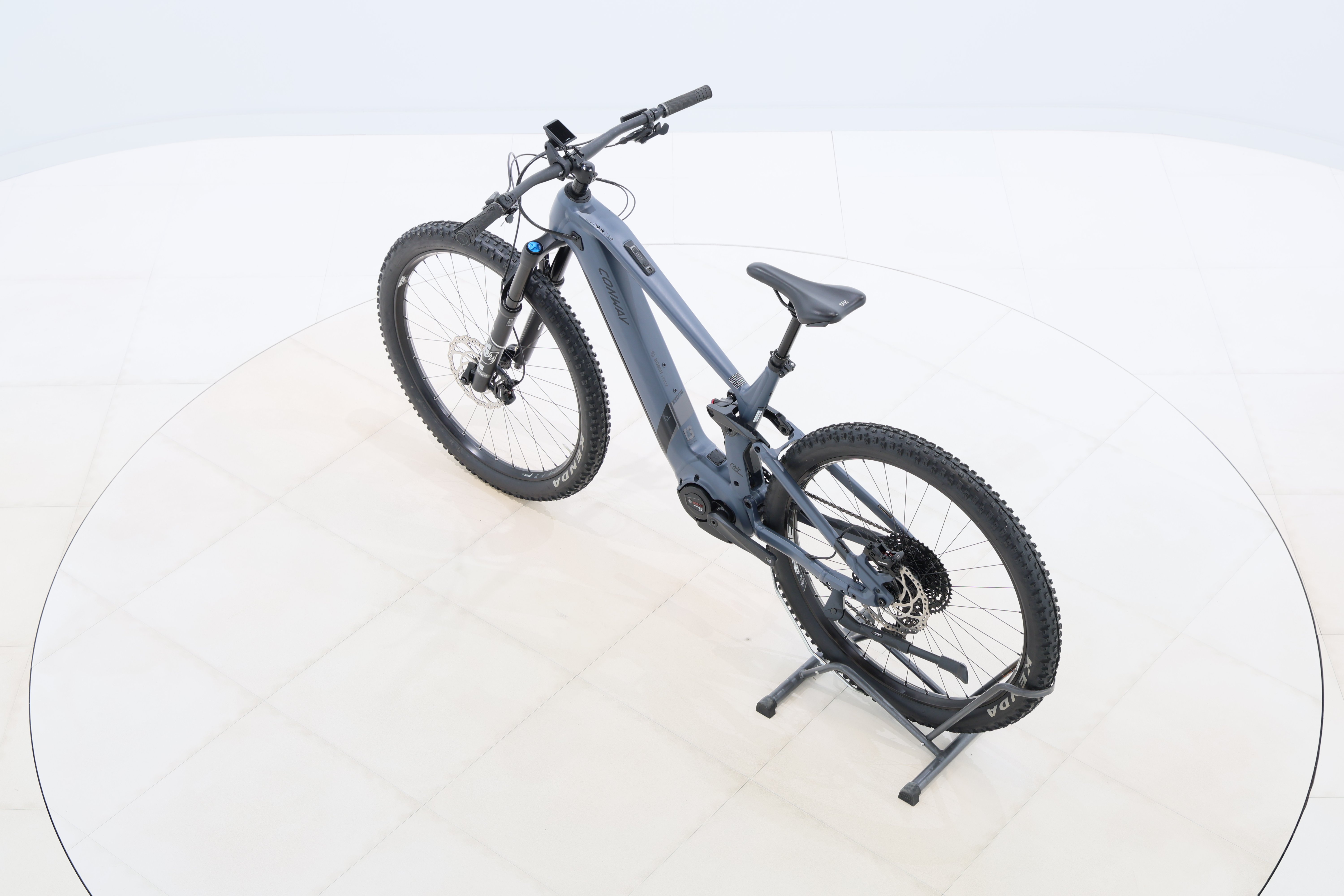 f5e304fc-b51e-4996-86f0-b57f816eb703