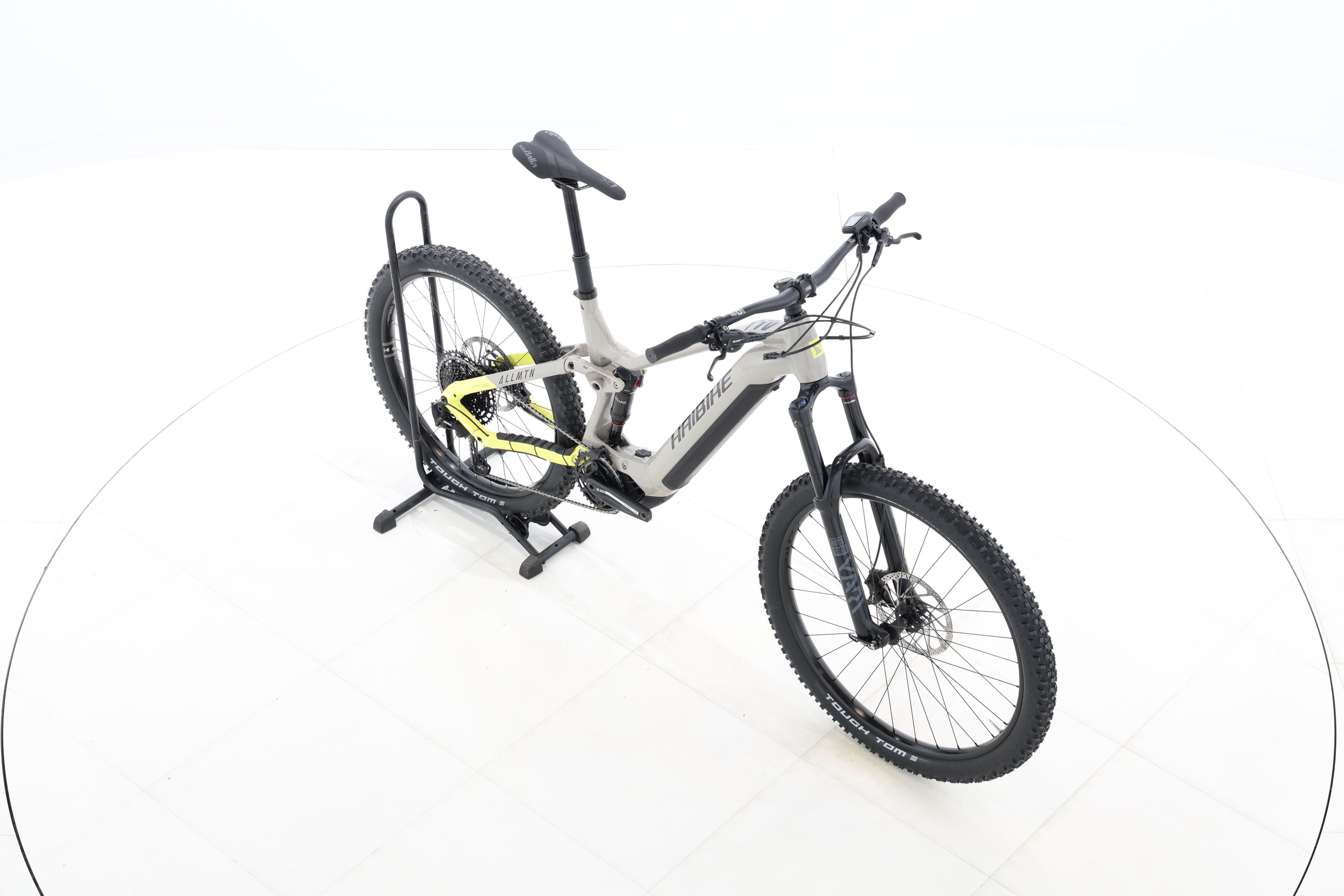 405b13b2-0b3e-4c30-bbb2-d4976af51b3d