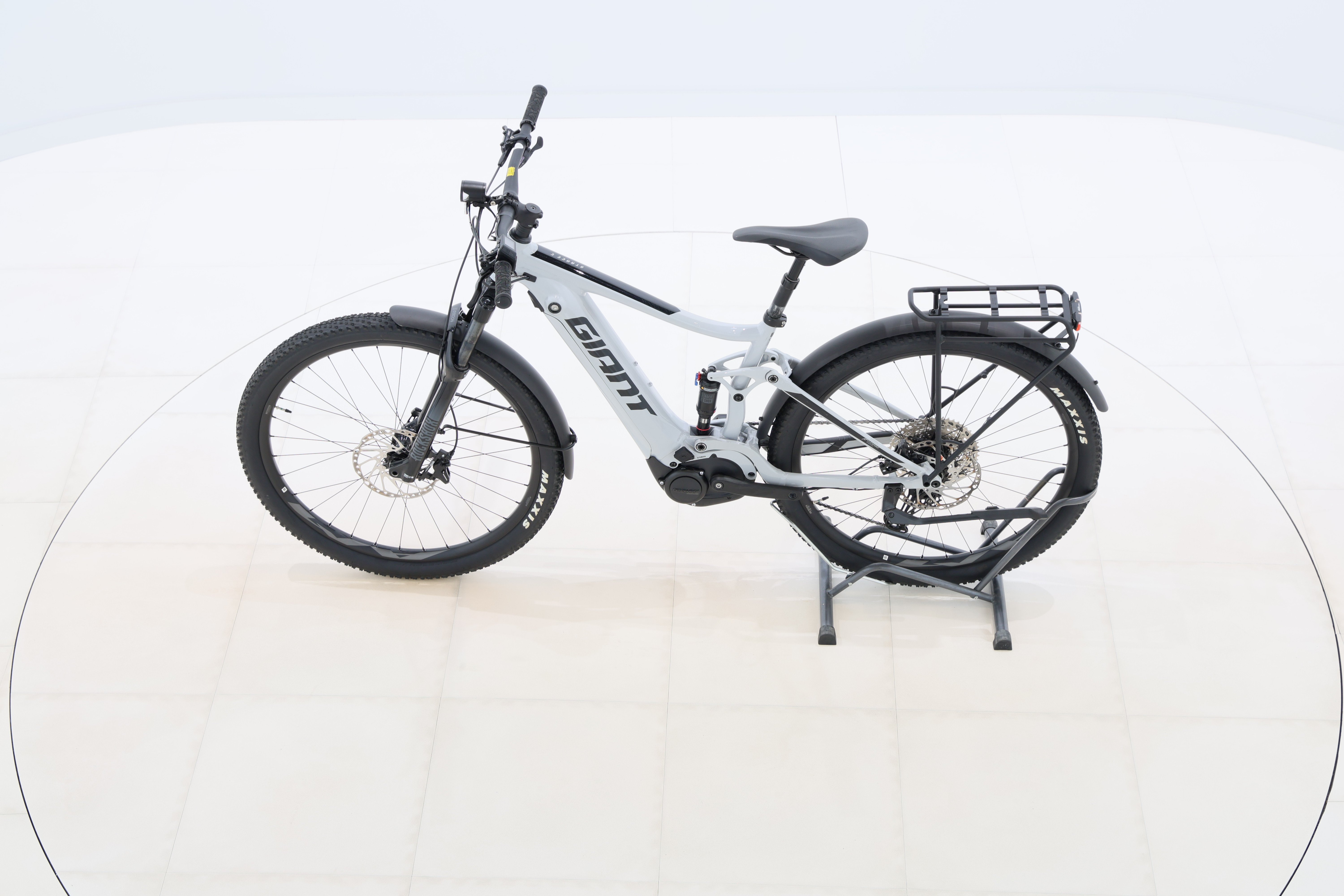 832d6b3e-e331-4909-b9a2-baea288f056a