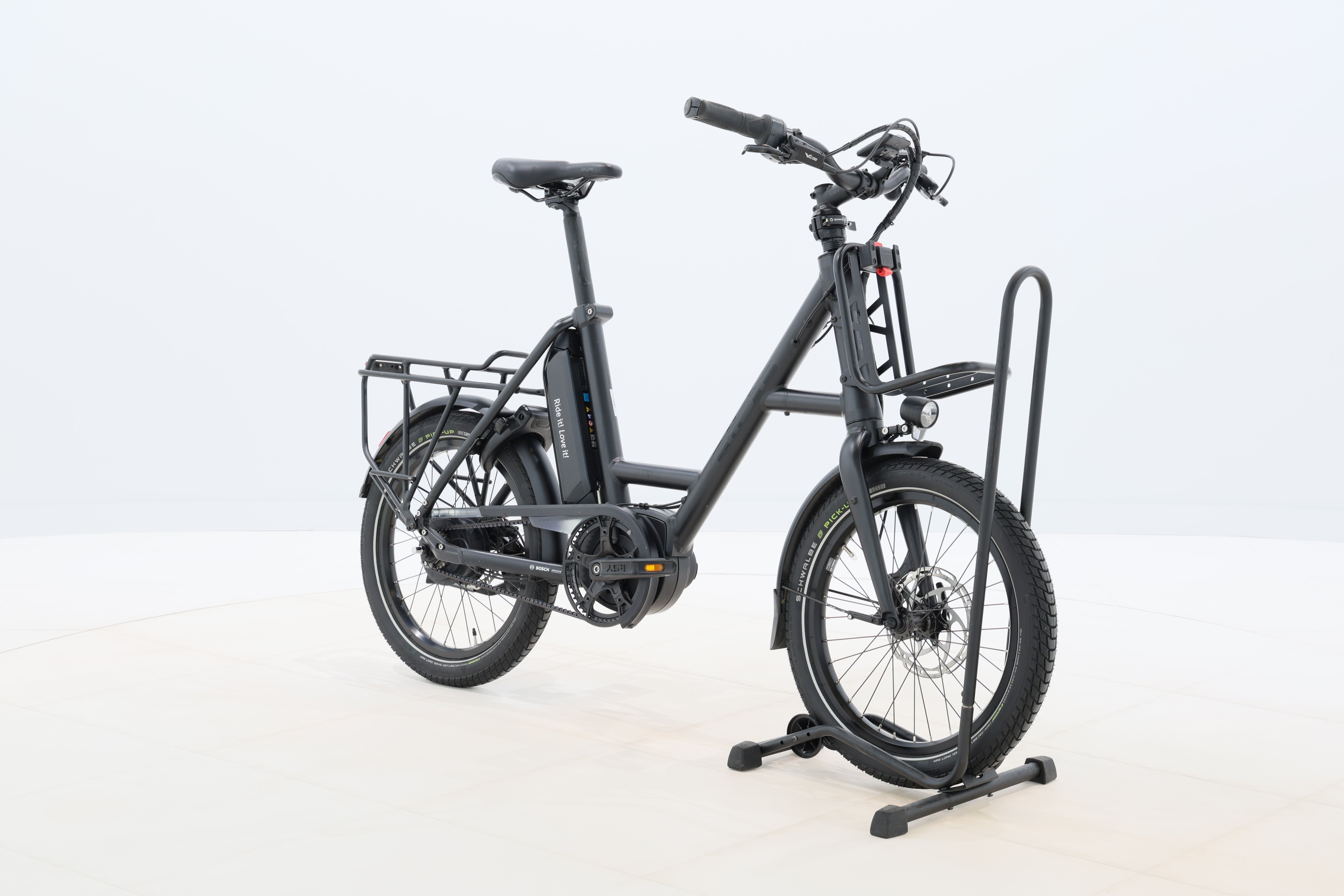 13d076c8-5afa-4834-9fc7-56551ff80d38