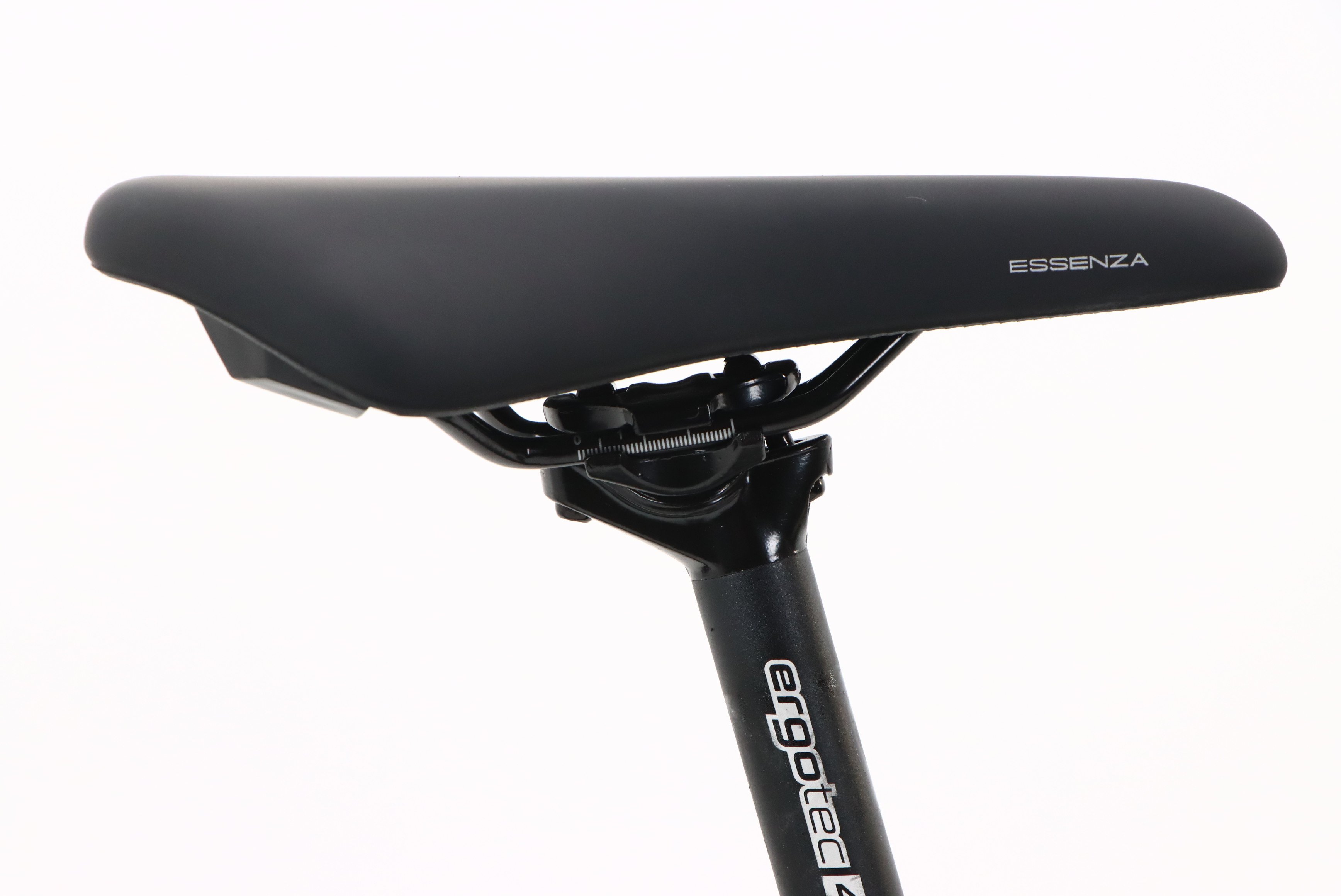 0e68f0c3-c6c9-4b41-a7de-83b42eb43551