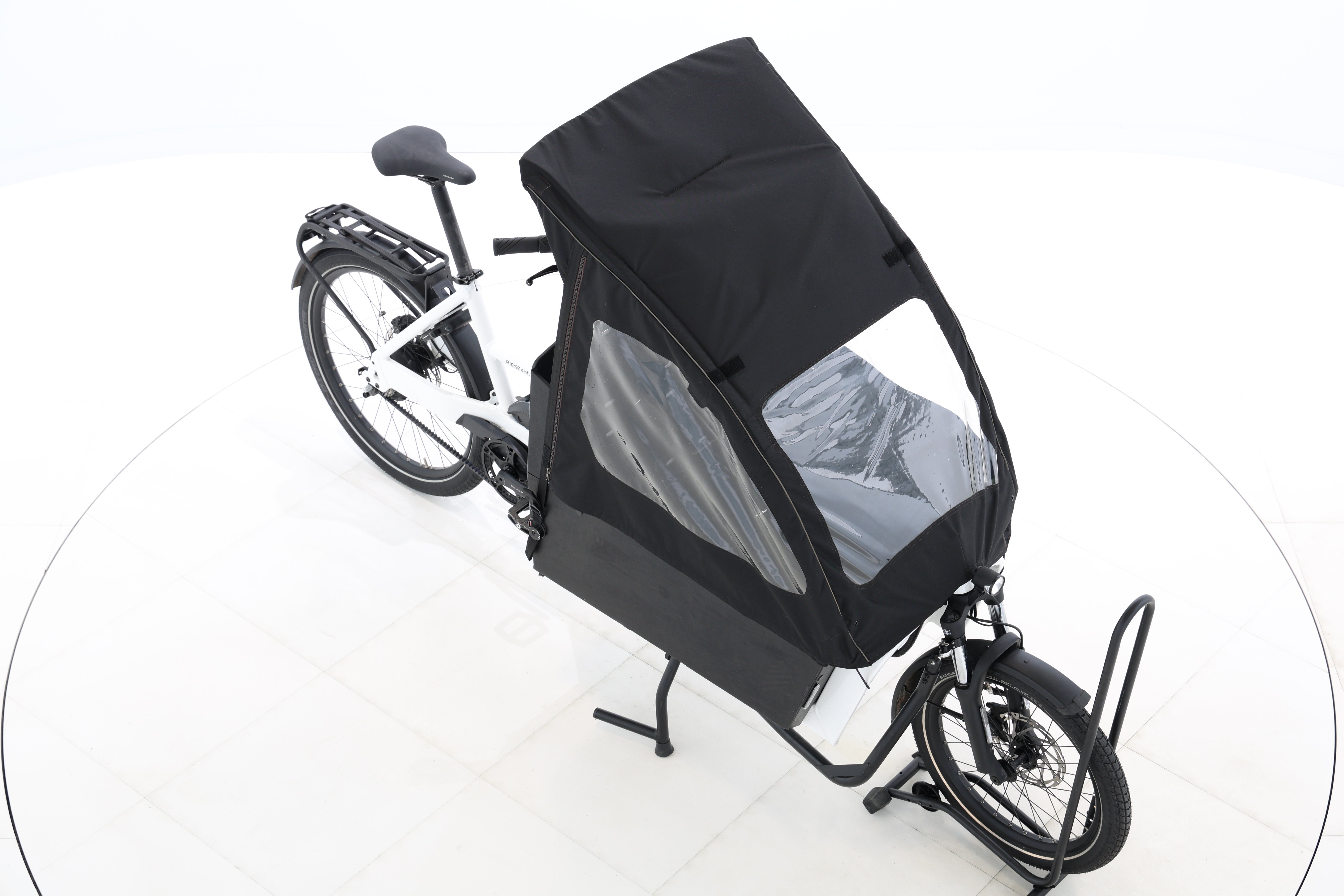 fd40fe11-853f-4b75-9a3c-d29ec31b2cc0