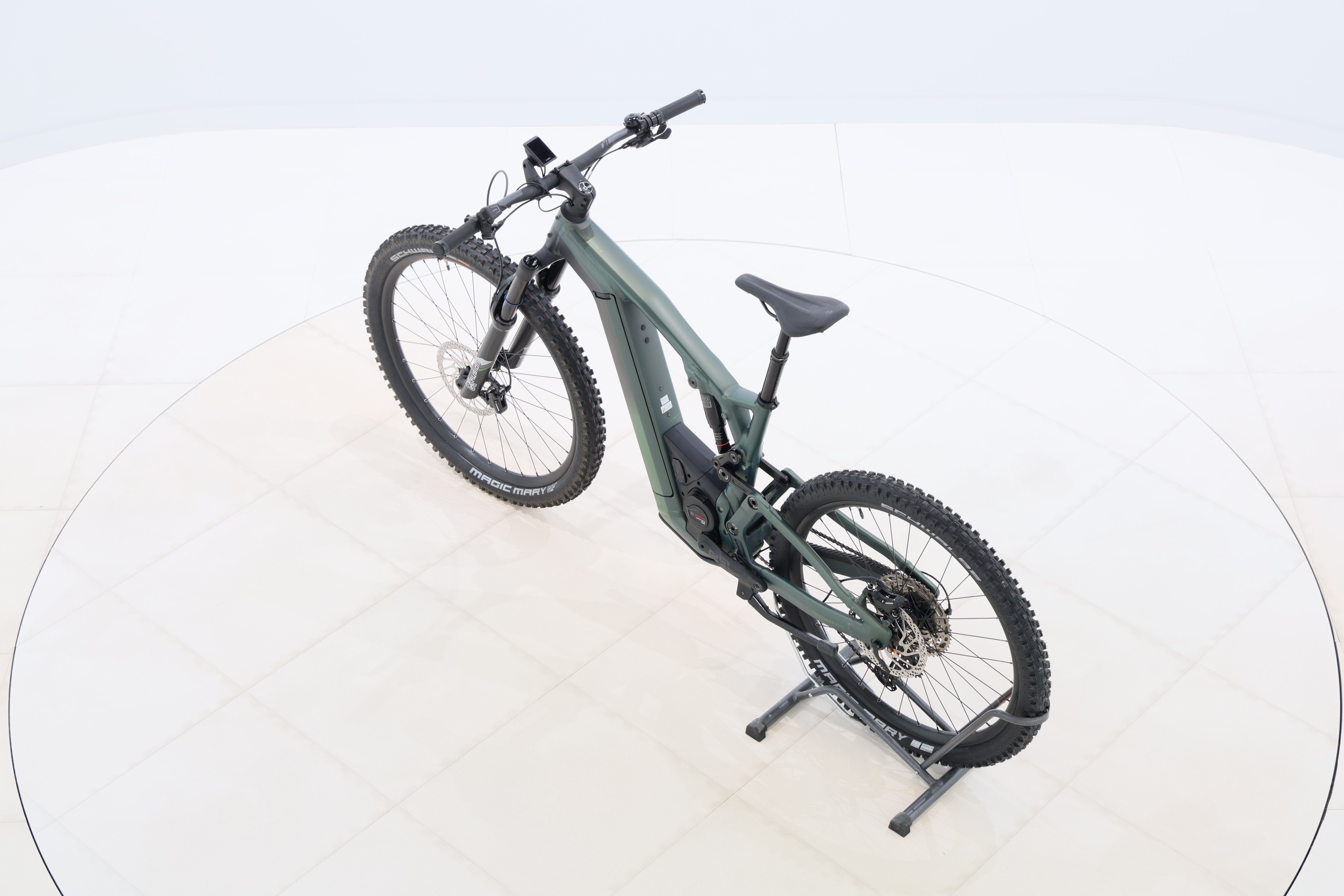 5b7f74c4-ae9d-4f92-8450-f1be306b9925