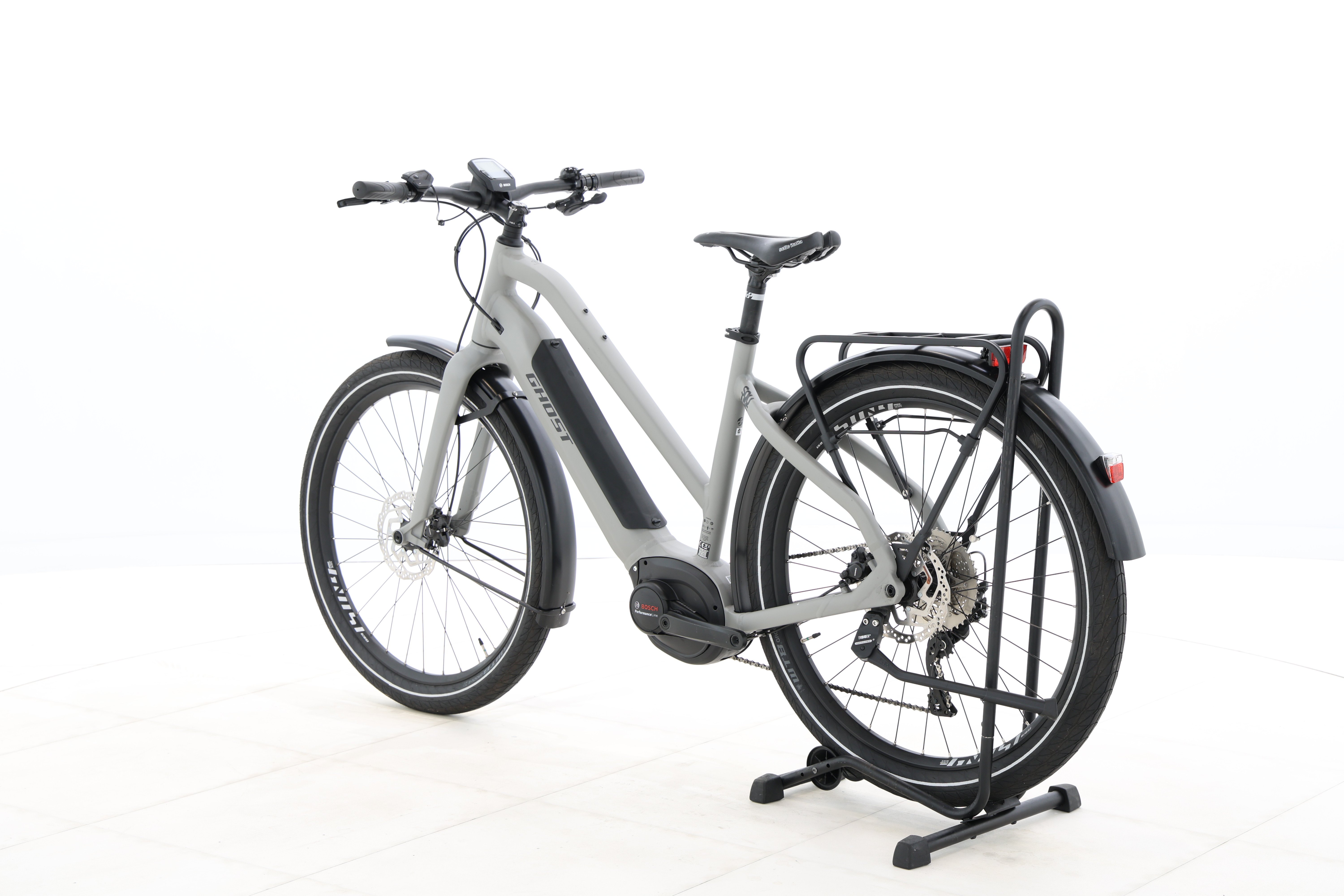 e983a4d9-074b-442e-990f-5918de71f752