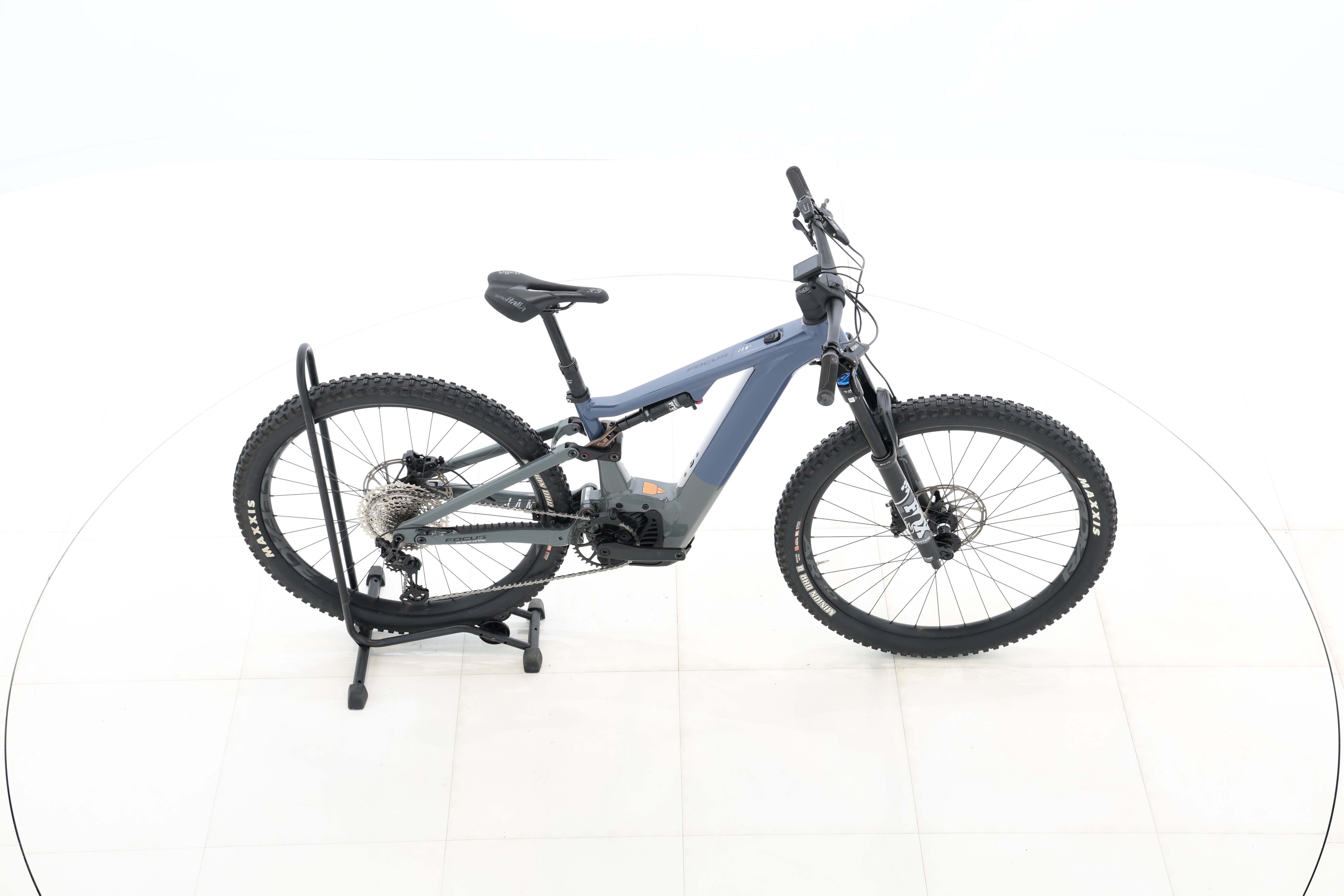 921adc8a-2d3d-4c35-af86-ba055613ef92