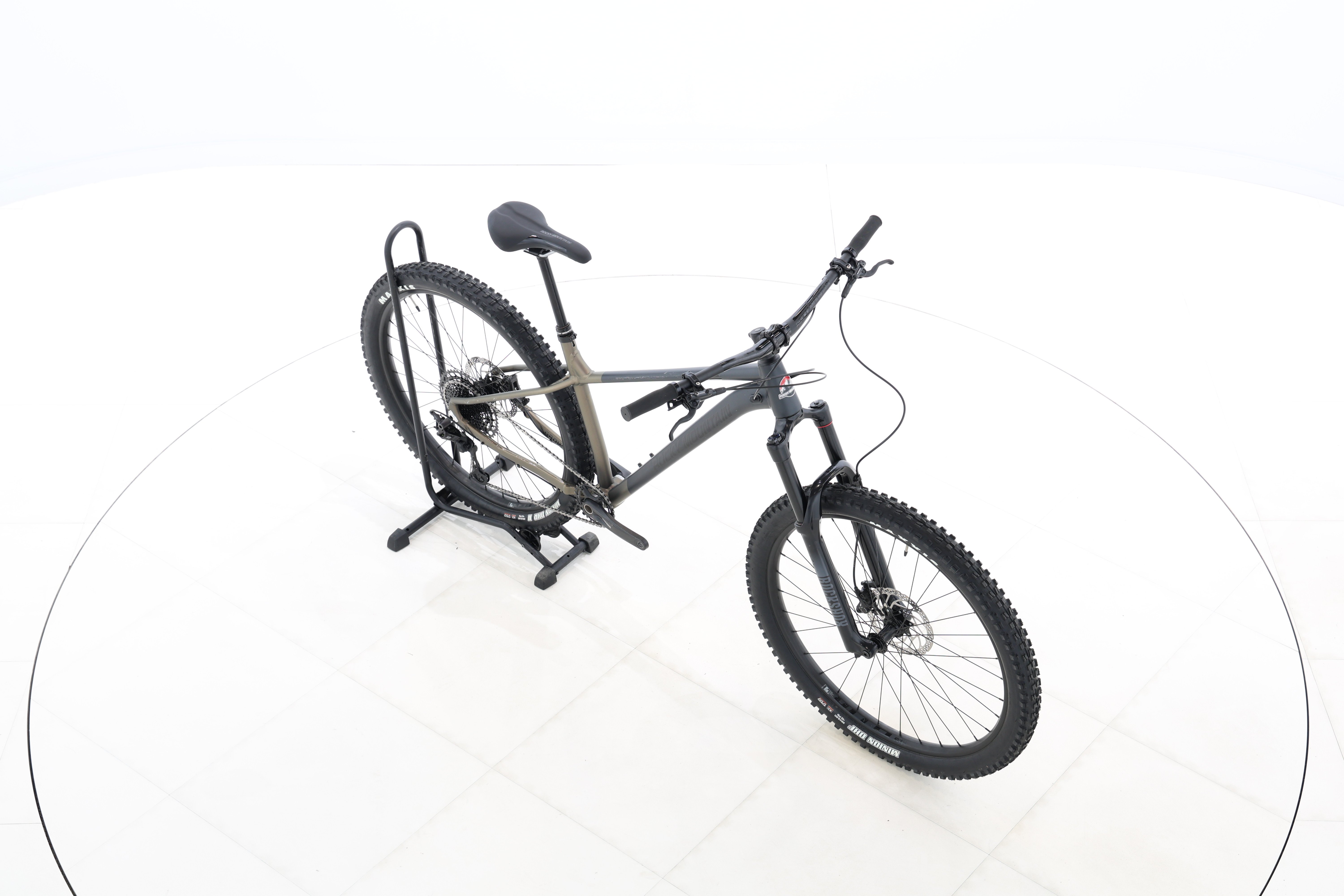 e6de18a3-0c19-40f6-9482-b94c211f0fb6