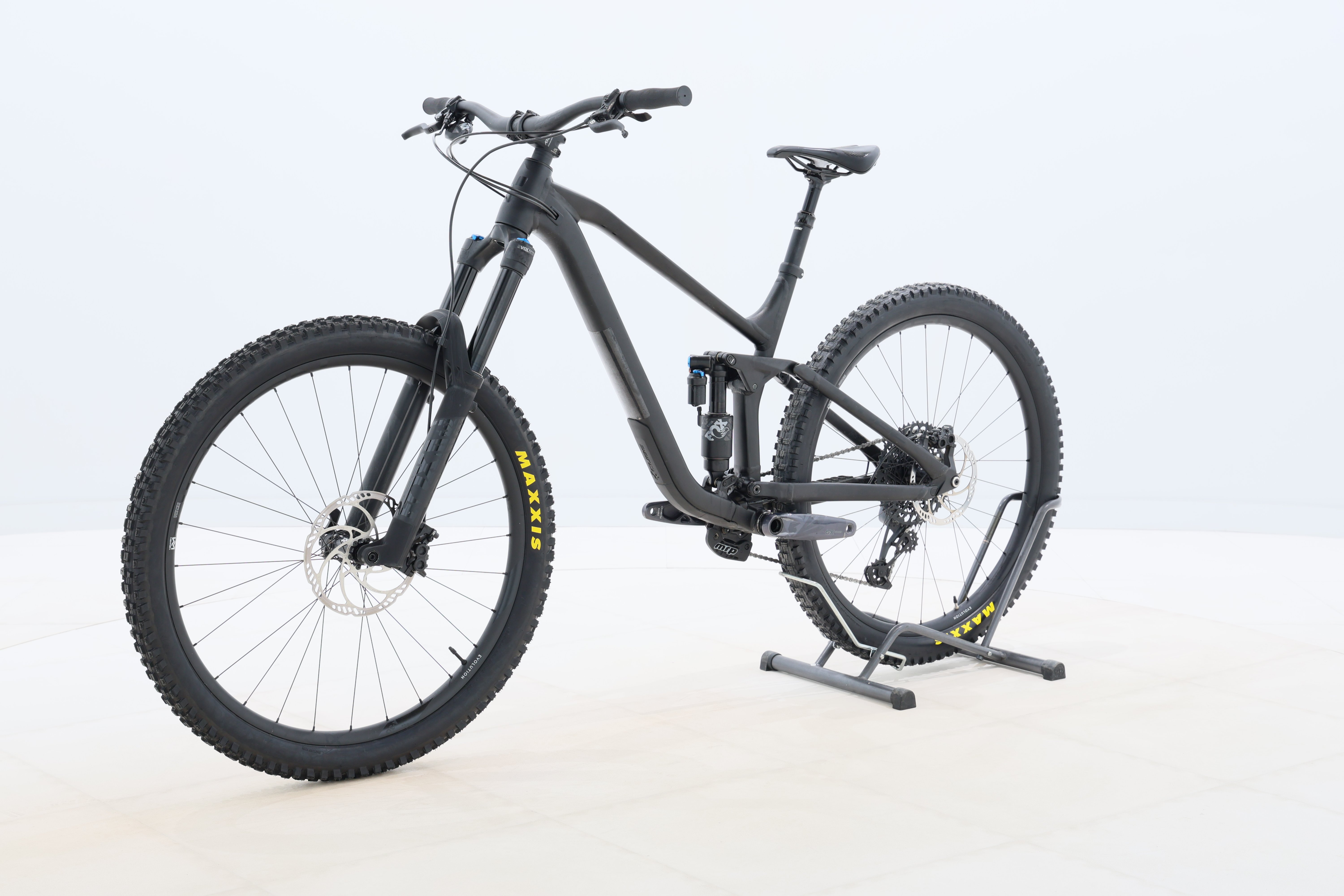 82a8beeb-1049-4986-a021-c69f1271430f