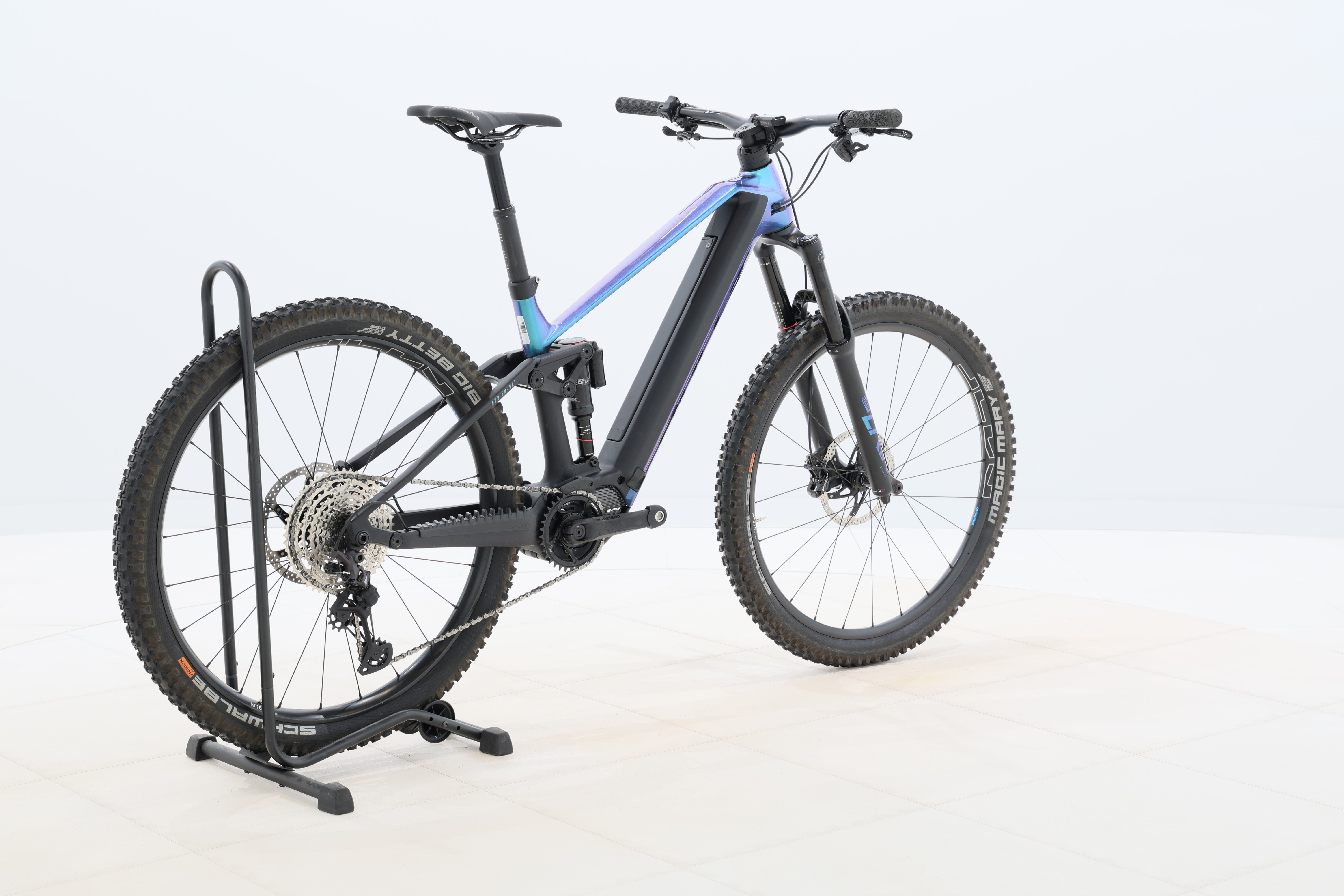 733ed686-c9ba-4589-a915-3ae42da9df3e