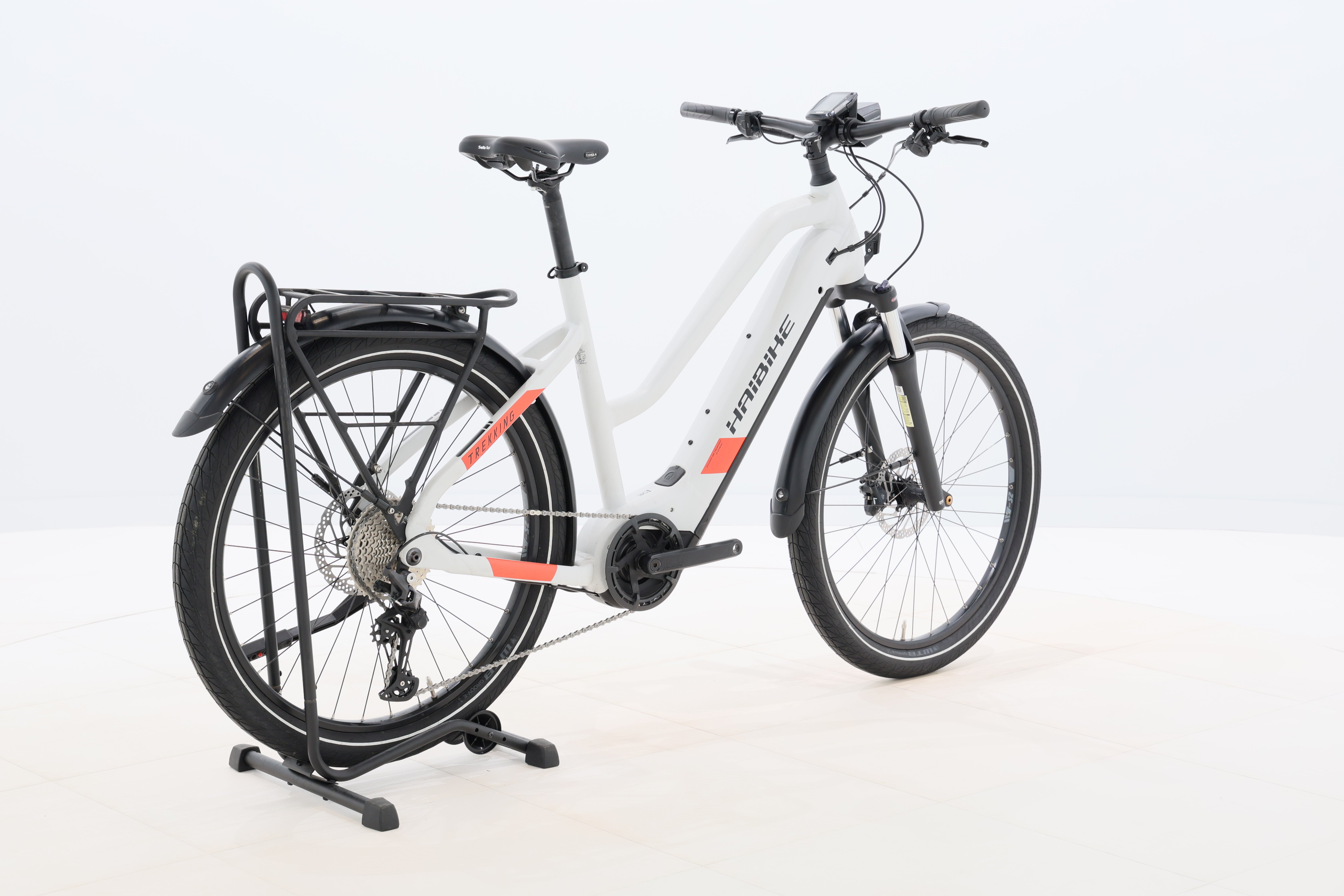 049222ef-59ce-4dc3-a28e-25f5dc3893c3