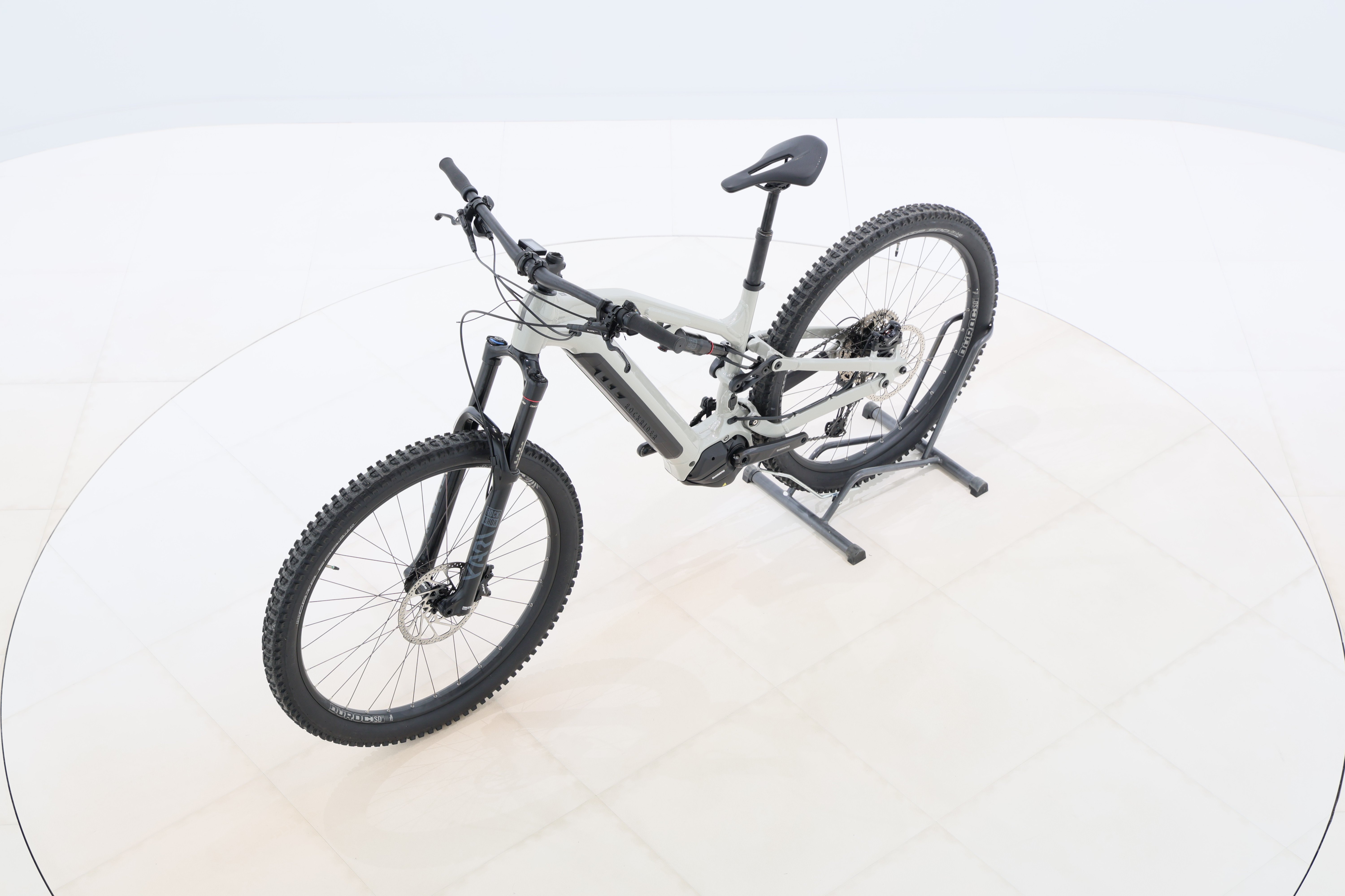 efb1e6e8-c383-4f5e-8108-0ee729abccdb