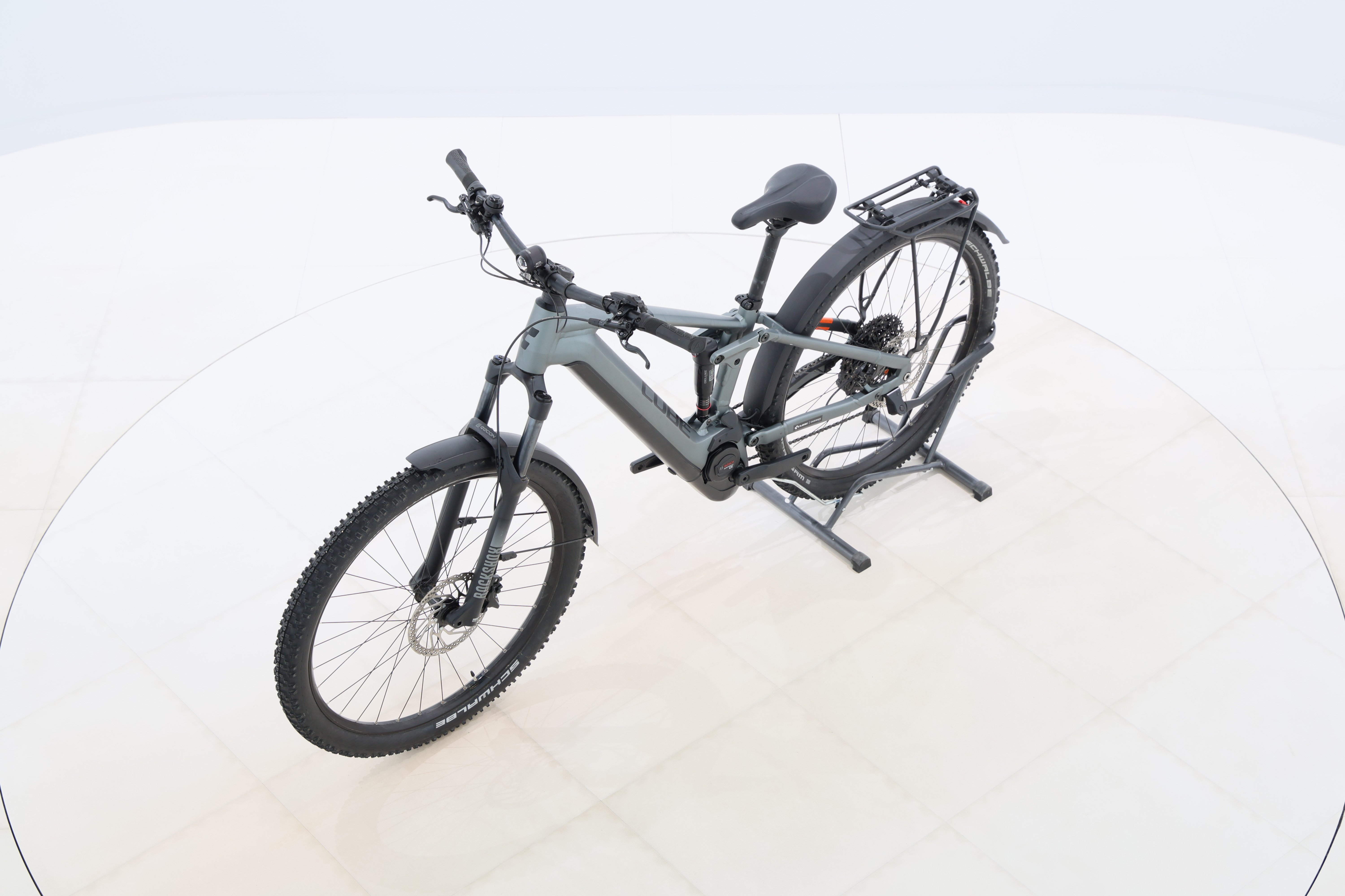 d6bd700d-f026-4633-bd70-d9e9f0cc2da1