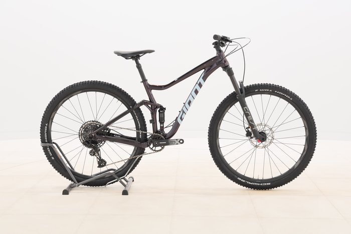 Giant Stance 1 2022